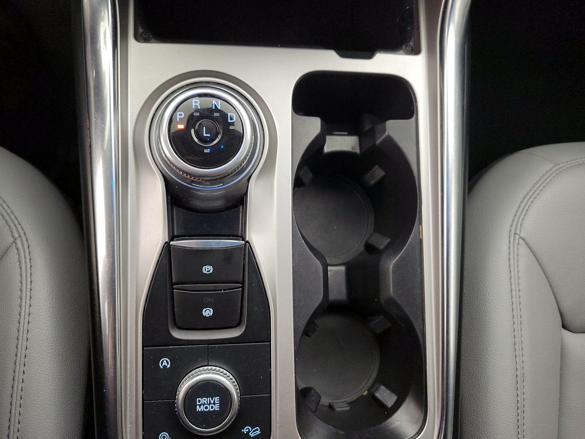 Thumbnail: 2021 Ford Explorer - 17