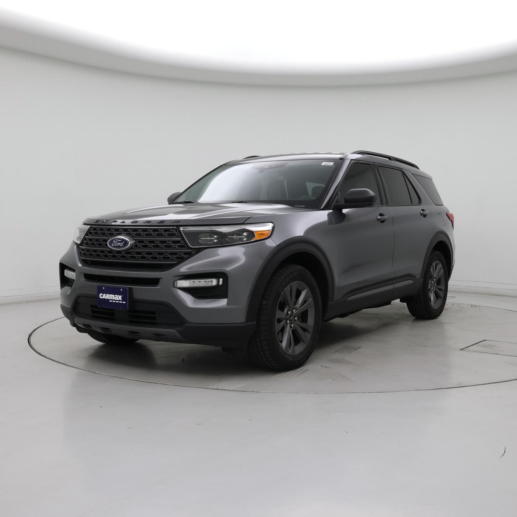 Thumbnail: 2021 Ford Explorer - 4