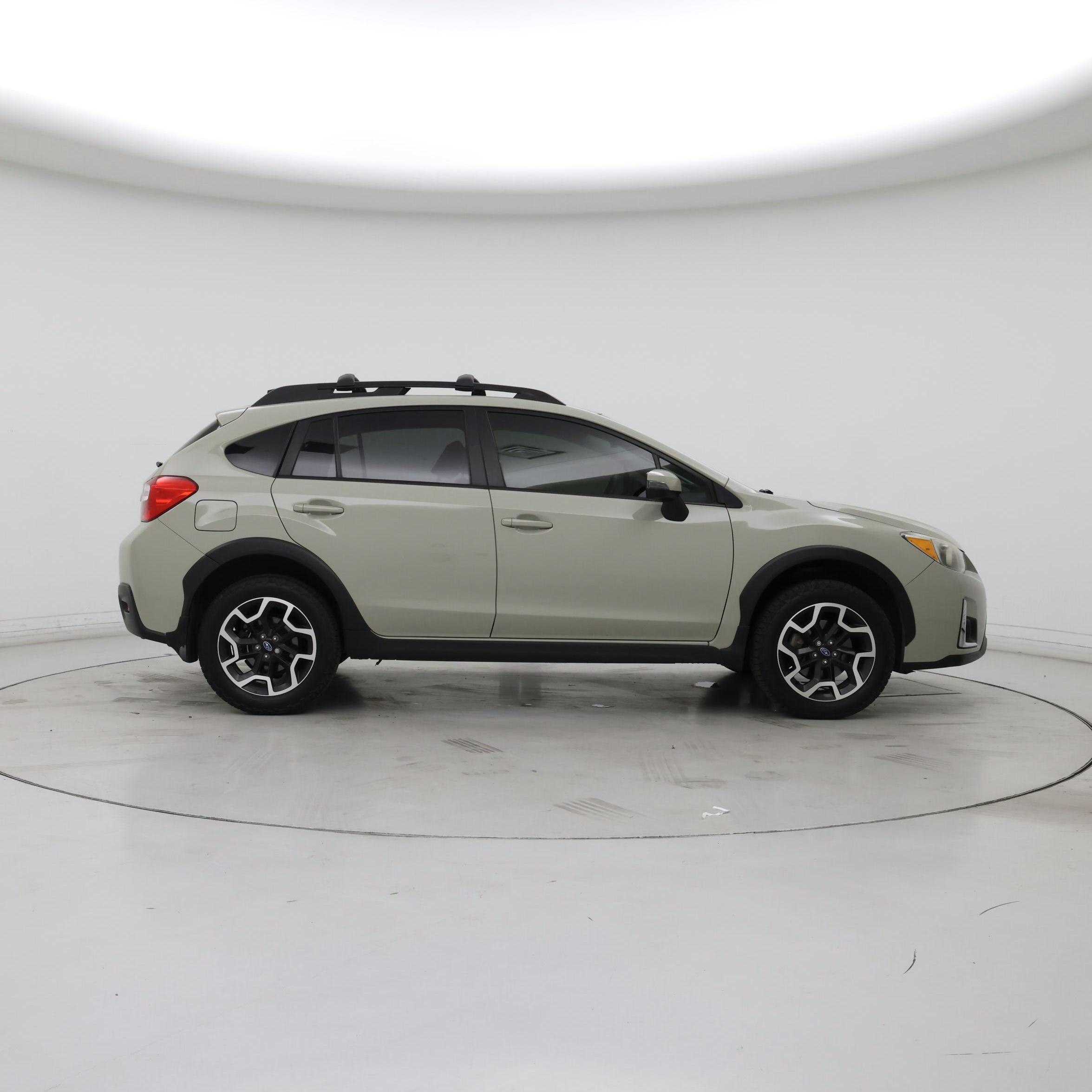 Thumbnail: 2017 Subaru Crosstrek - 7
