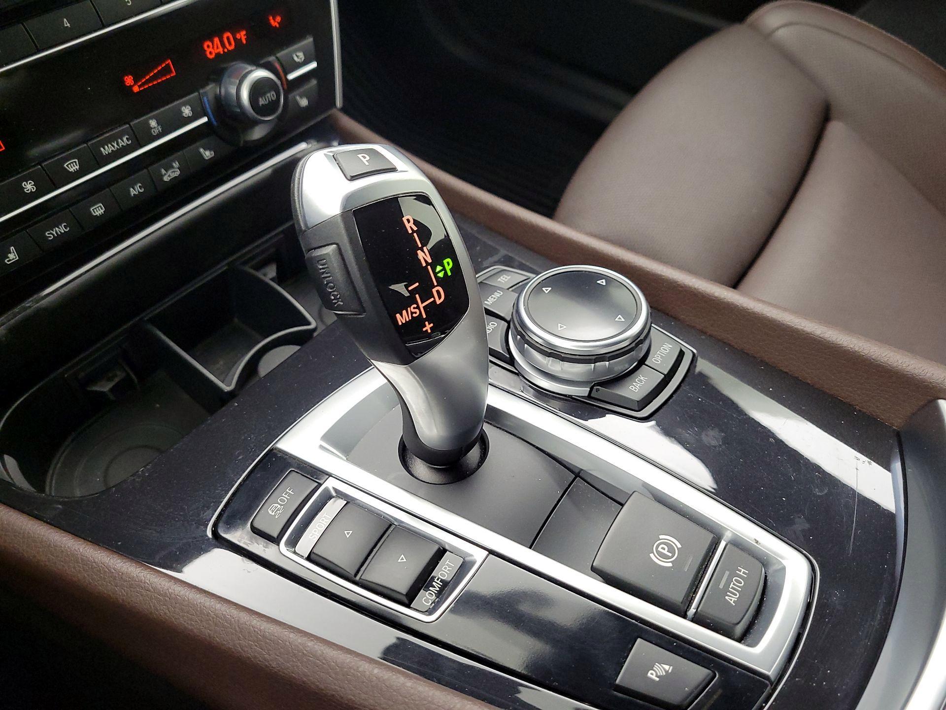 Thumbnail: 2014 BMW 5 Series - 17