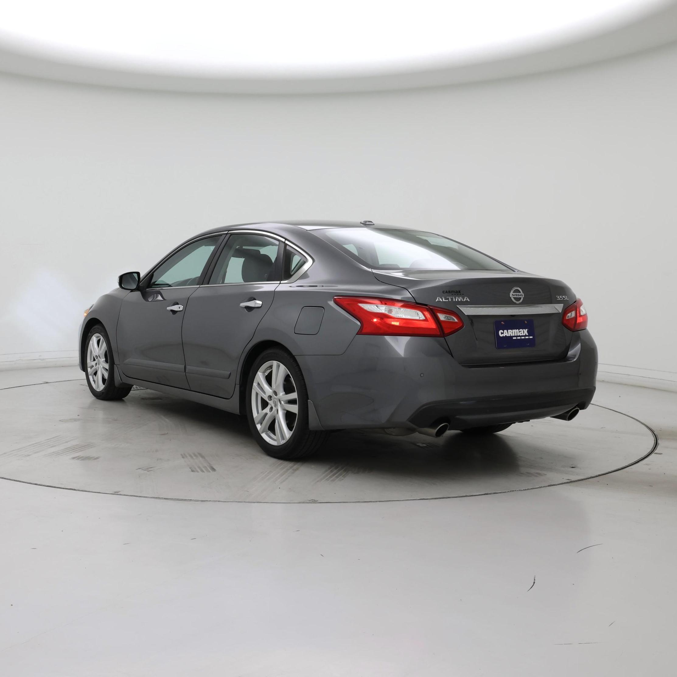 Thumbnail: 2017 Nissan Altima - 2