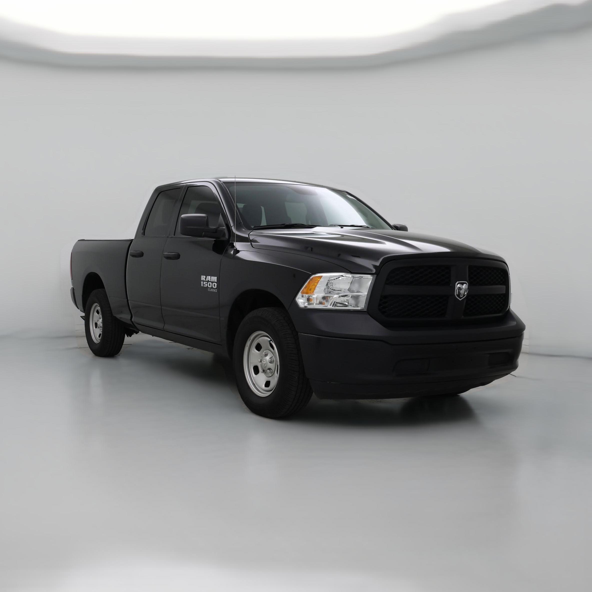 Thumbnail: 2020 RAM 1500 Classic - 1