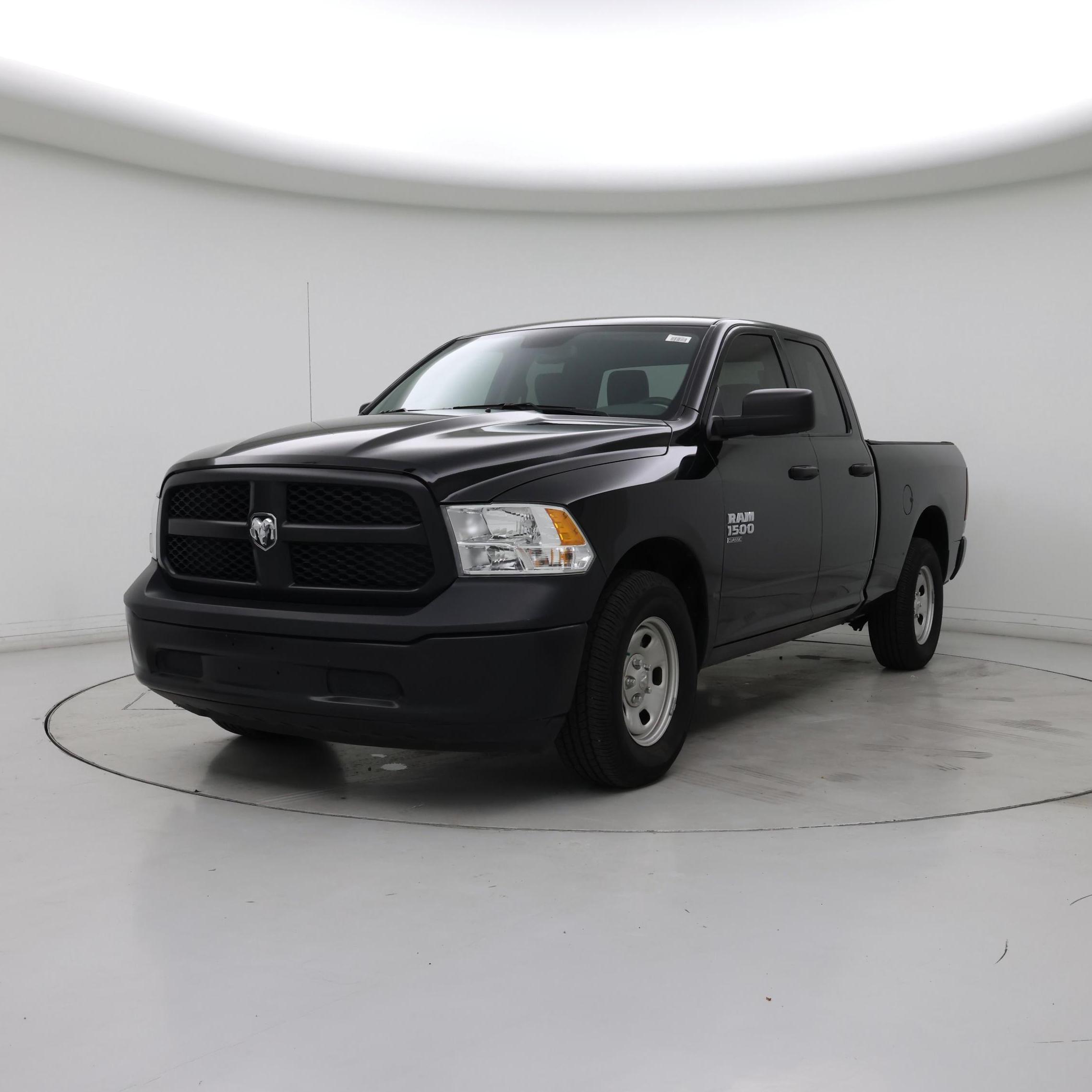 Thumbnail: 2020 RAM 1500 Classic - 4