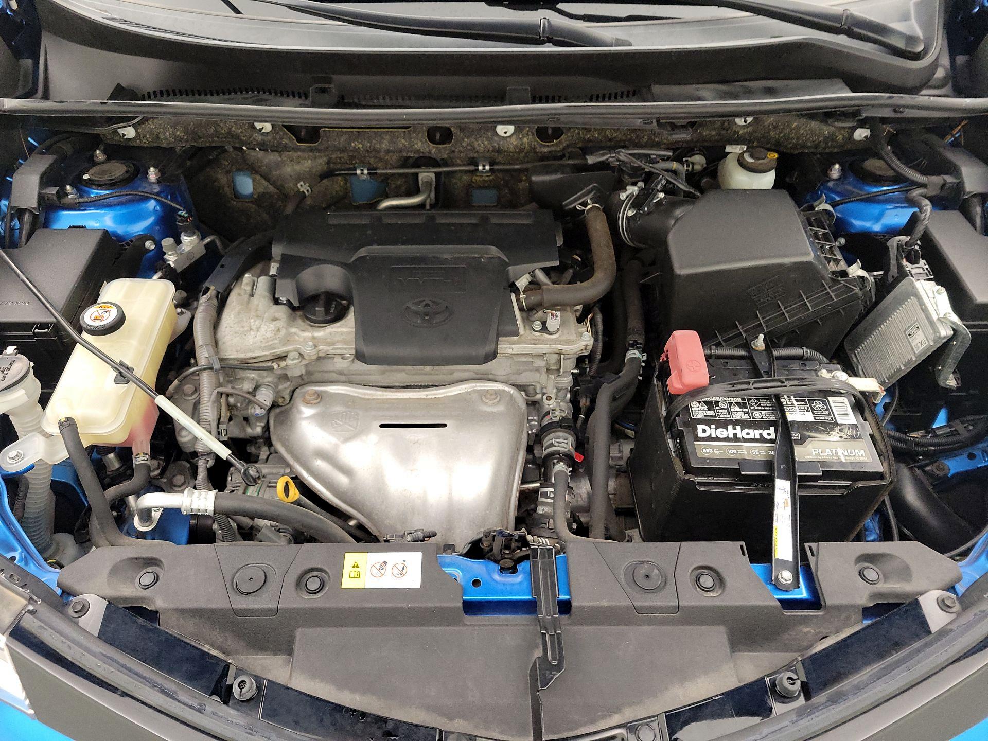 Thumbnail: 2018 Toyota RAV4 - 17