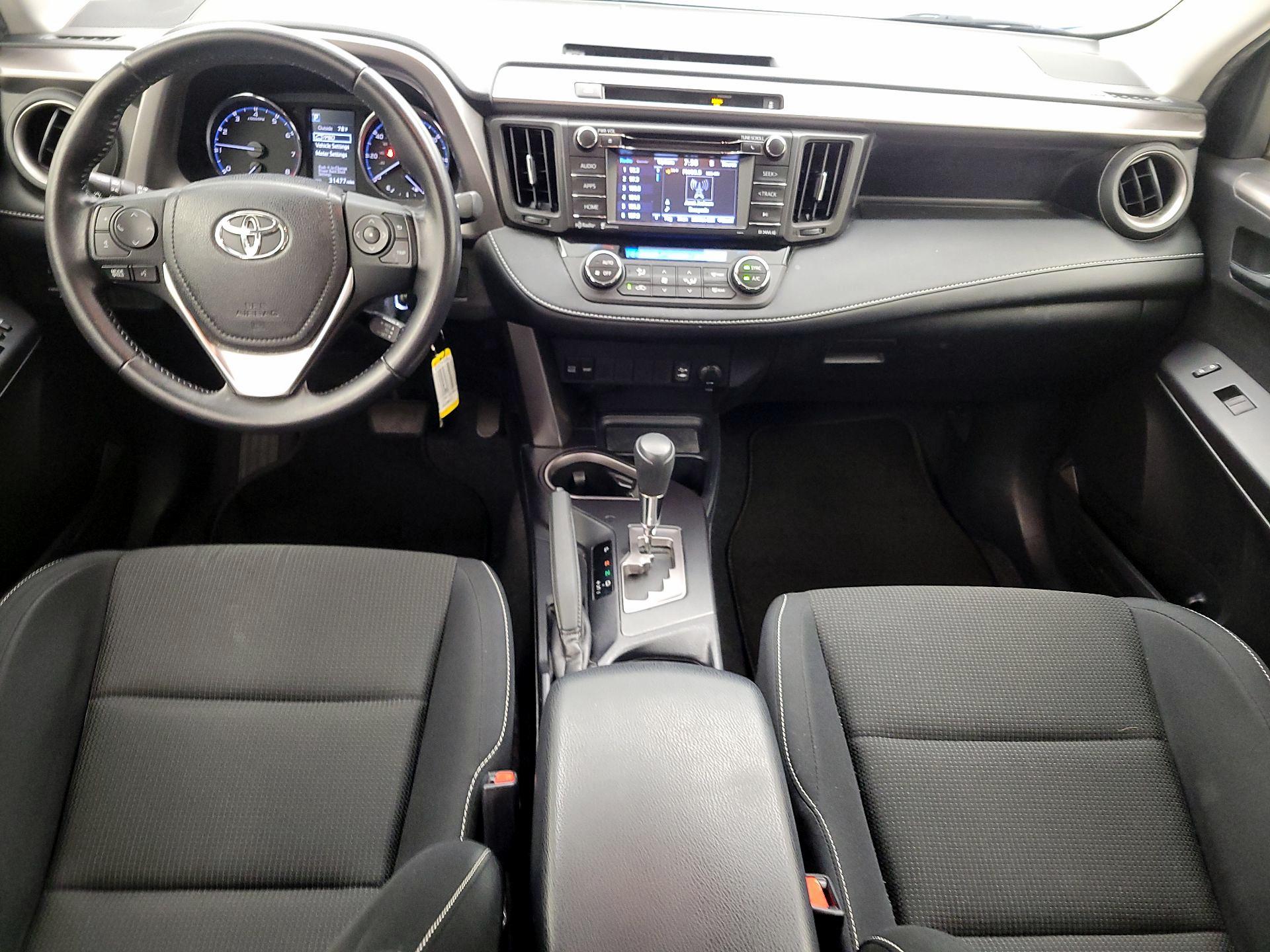 Thumbnail: 2016 Toyota RAV4 - 9