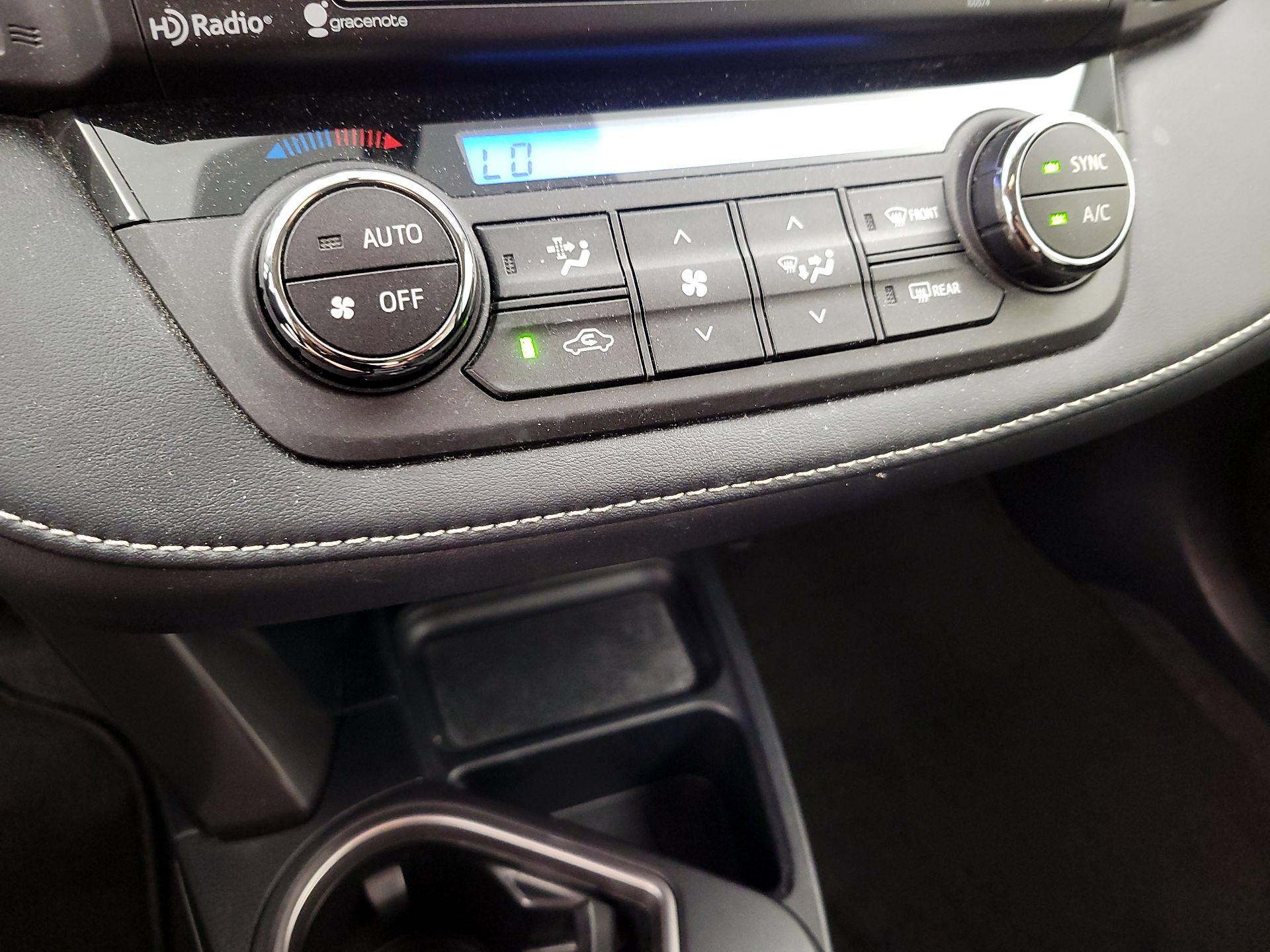 Thumbnail: 2016 Toyota RAV4 - 14