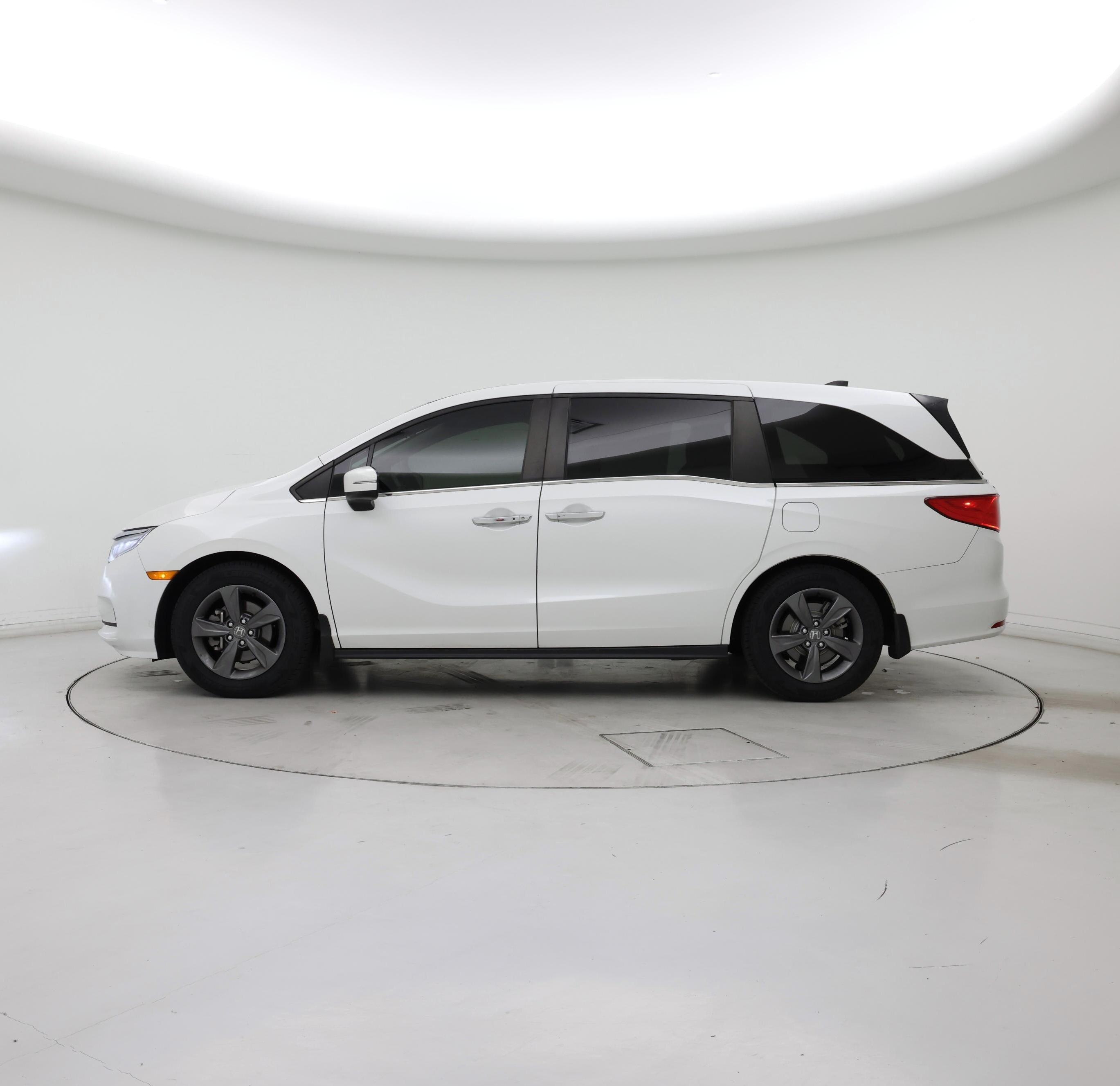 Thumbnail: 2021 Honda Odyssey - 3