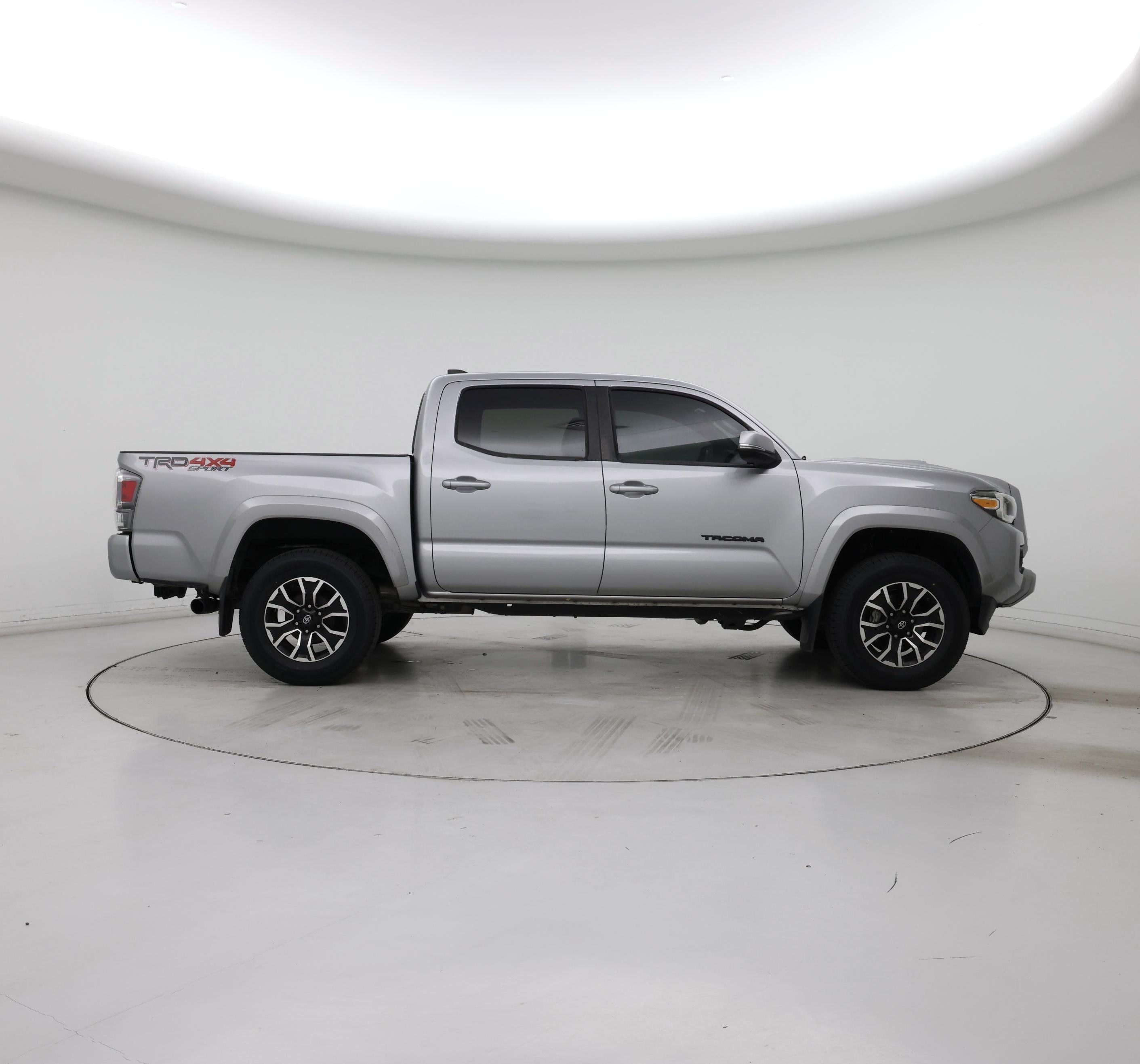 Thumbnail: 2020 Toyota Tacoma - 7