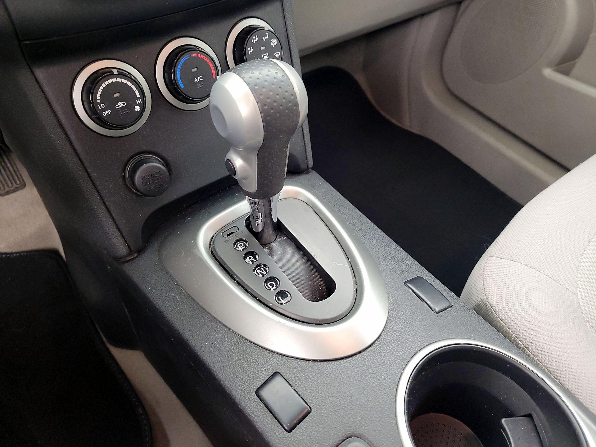 Thumbnail: 2014 Nissan Rogue - 15