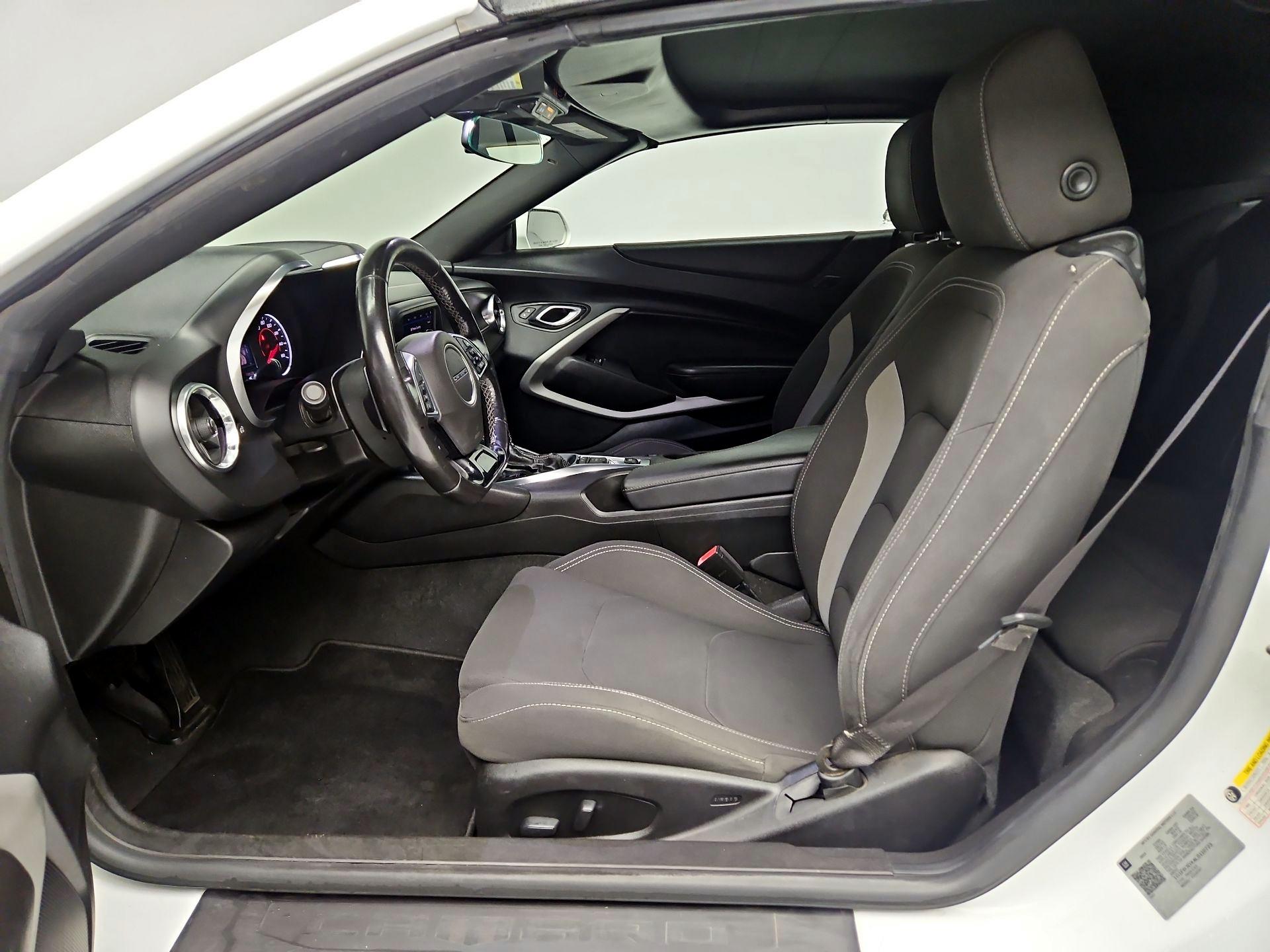 Thumbnail: 2020 Chevrolet Camaro - 11