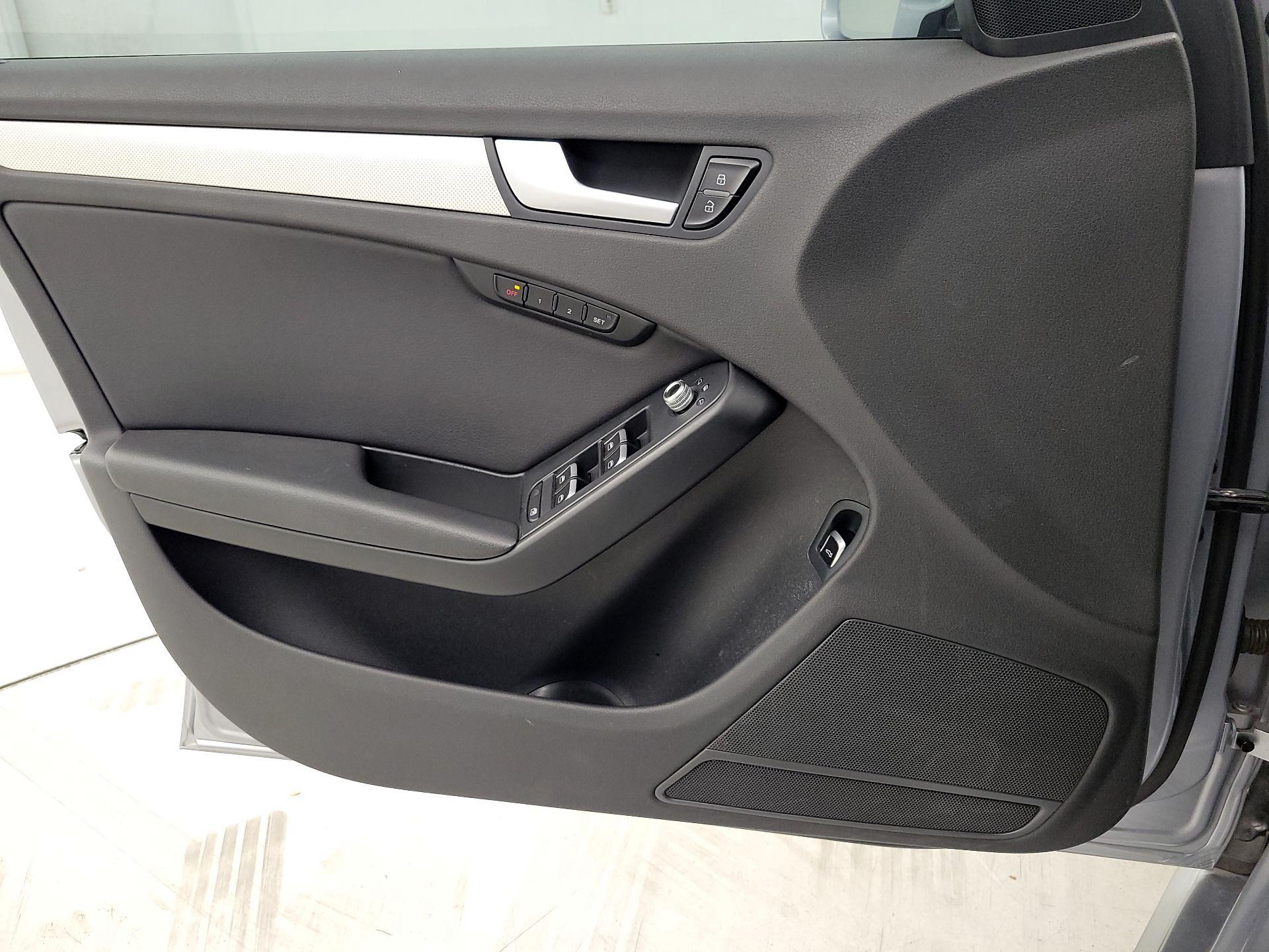 Thumbnail: 2015 Audi A4 - 12