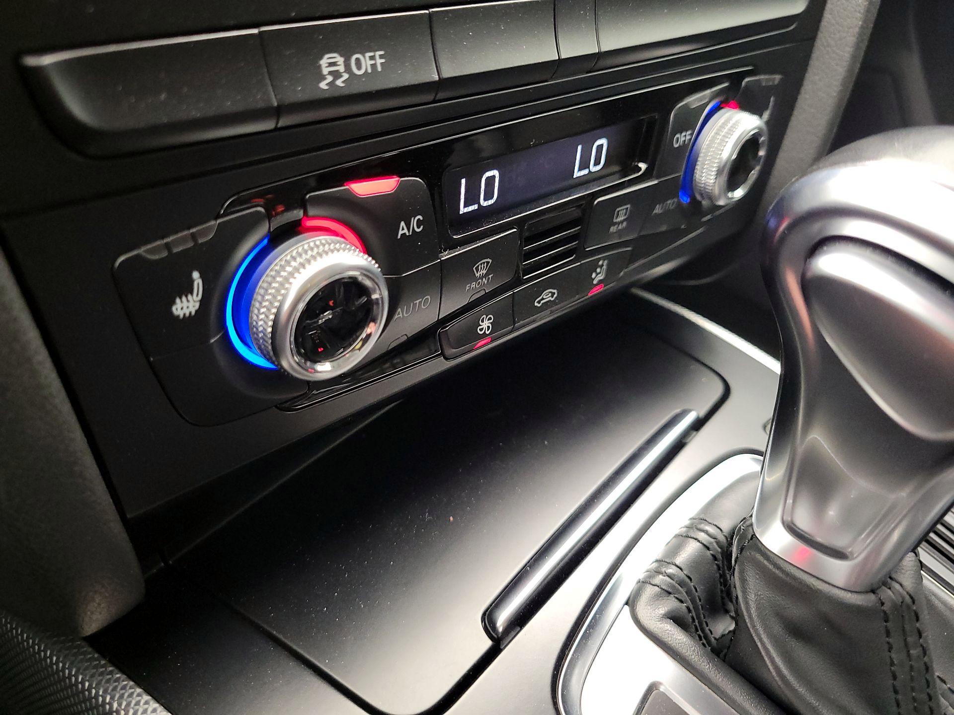 Thumbnail: 2015 Audi A4 - 17