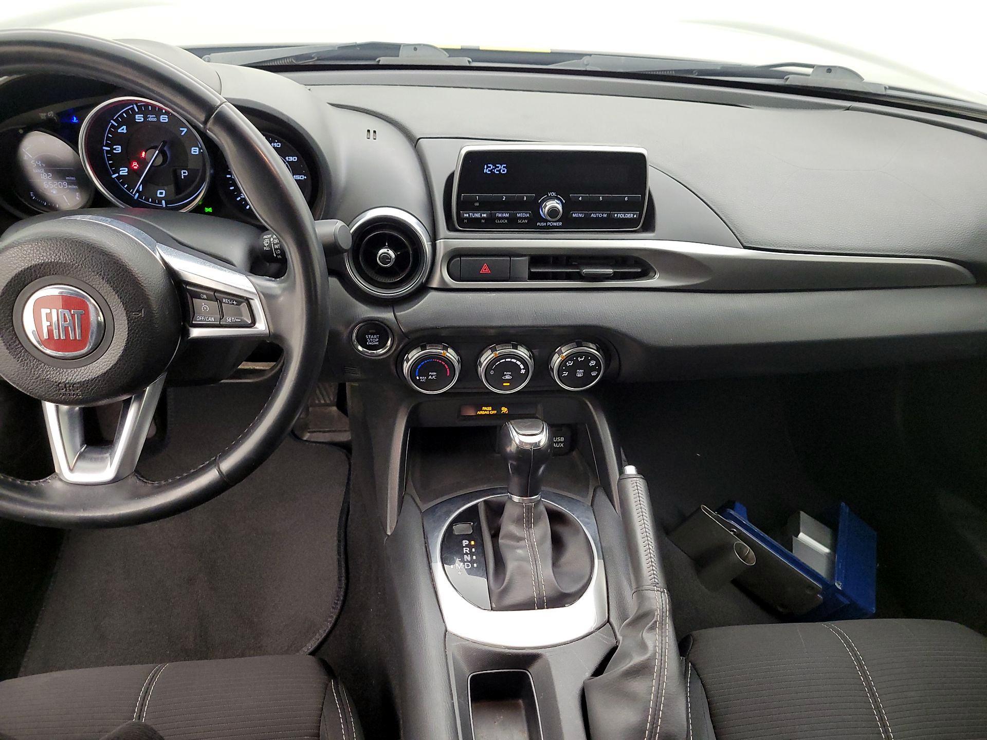 Thumbnail: 2017 Fiat 124 Spider - 9