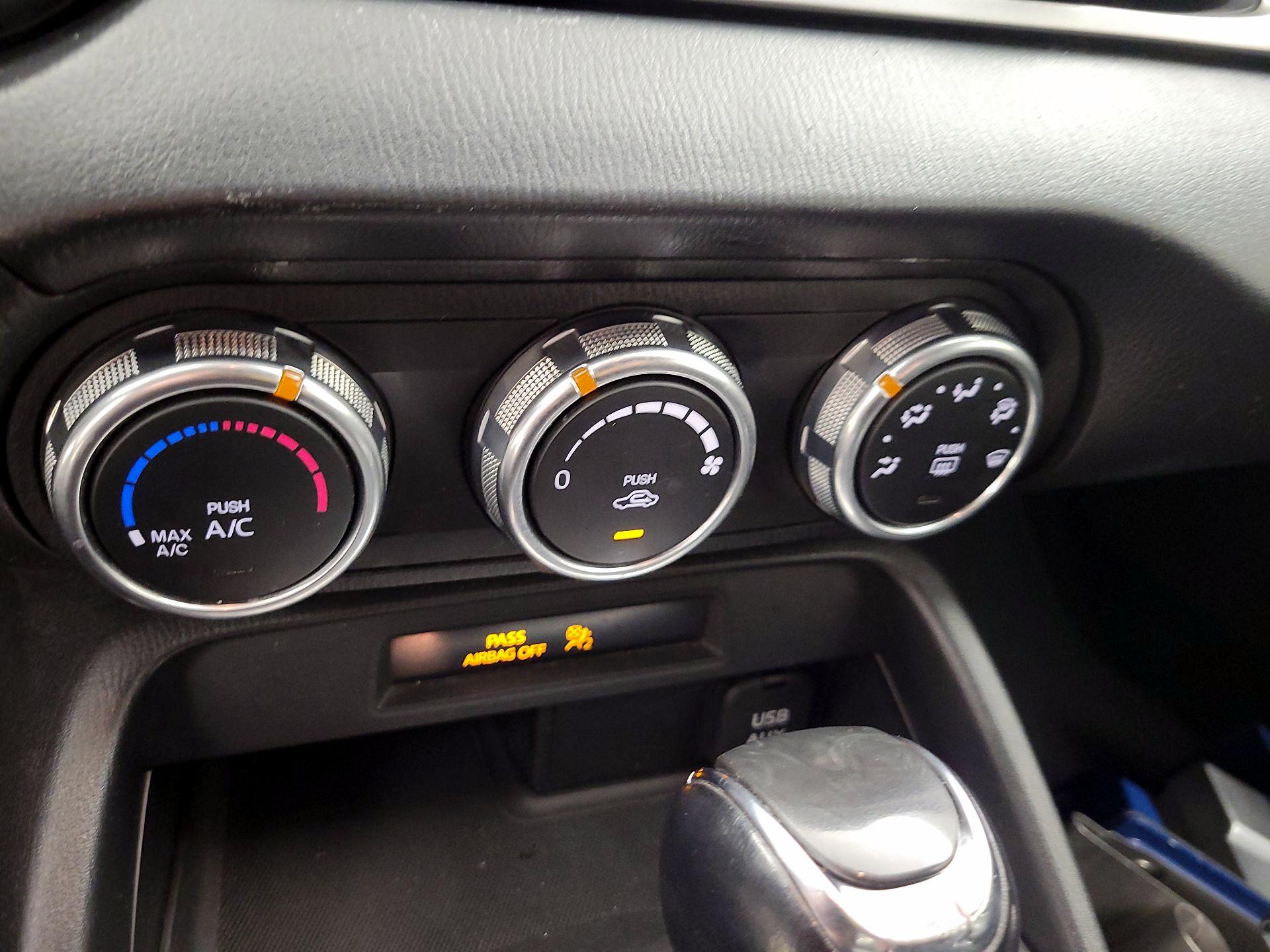 Thumbnail: 2017 Fiat 124 Spider - 15