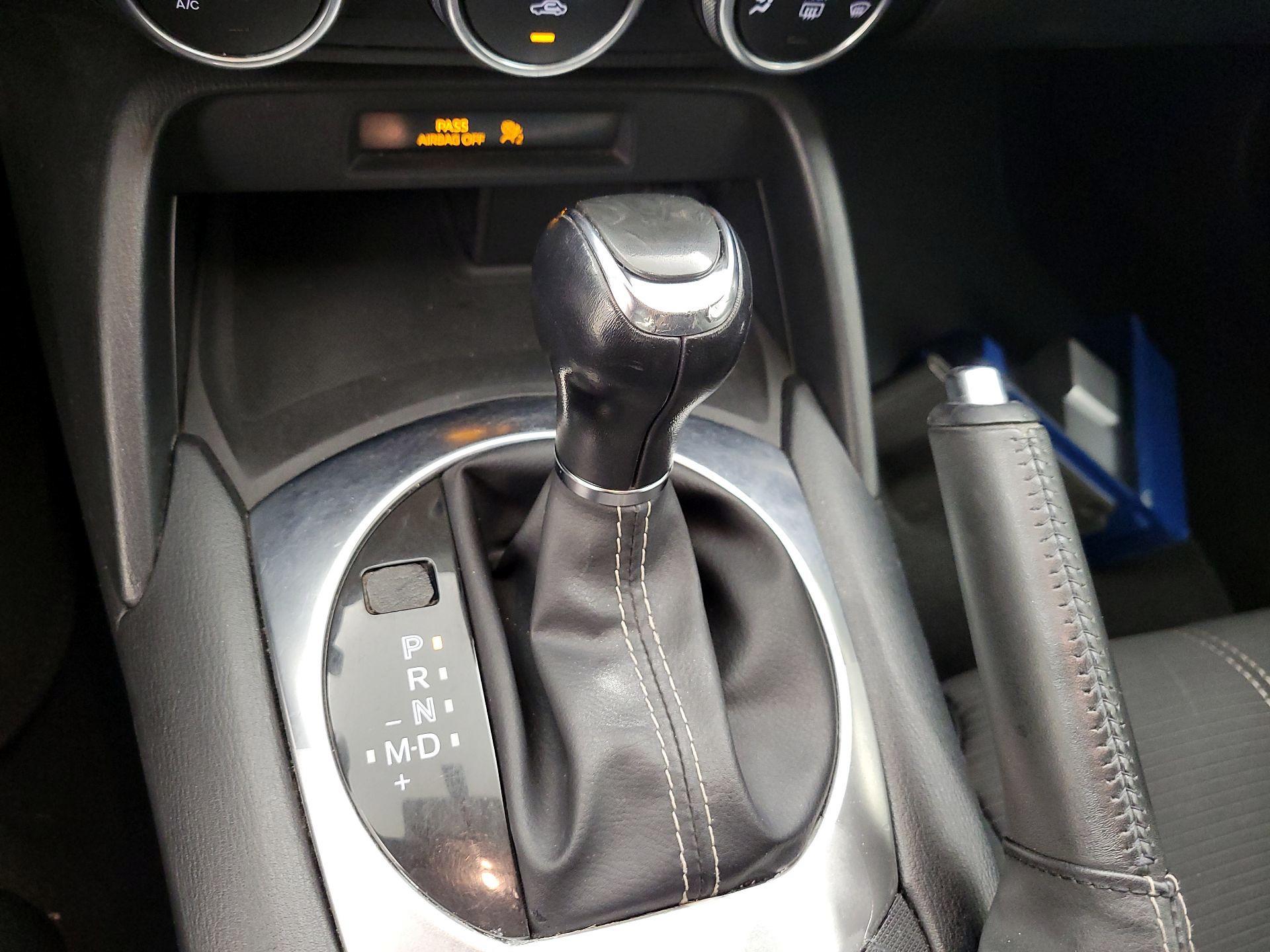 Thumbnail: 2017 Fiat 124 Spider - 16