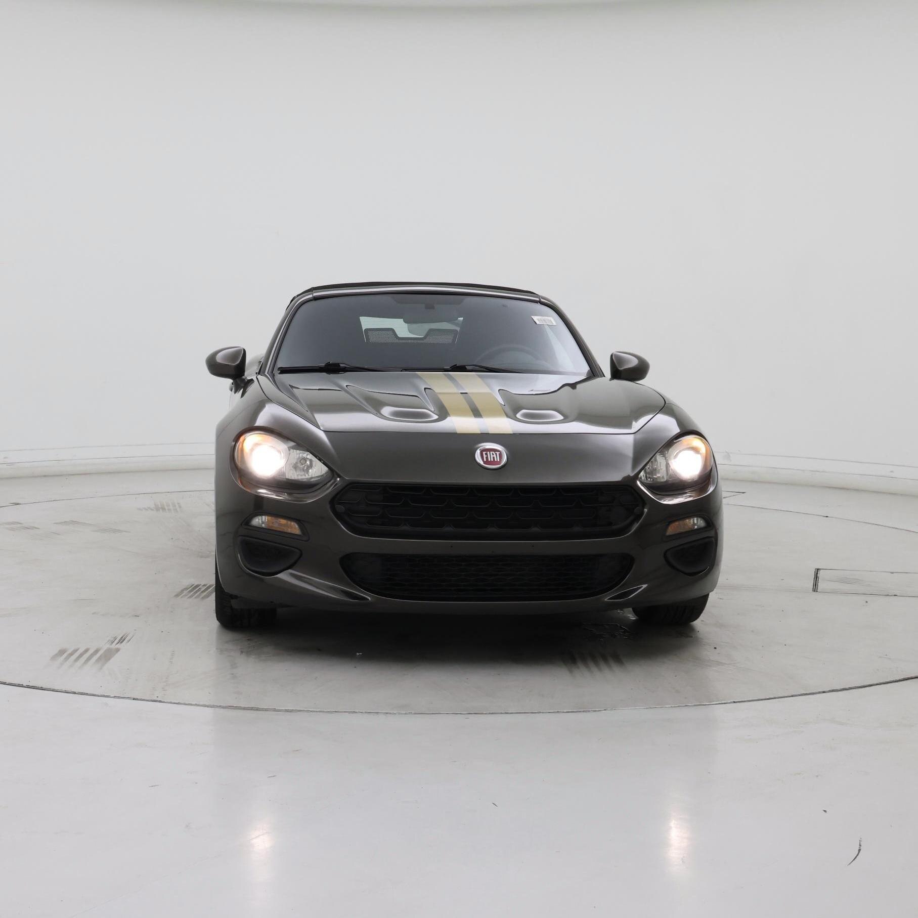 Thumbnail: 2017 Fiat 124 Spider - 5