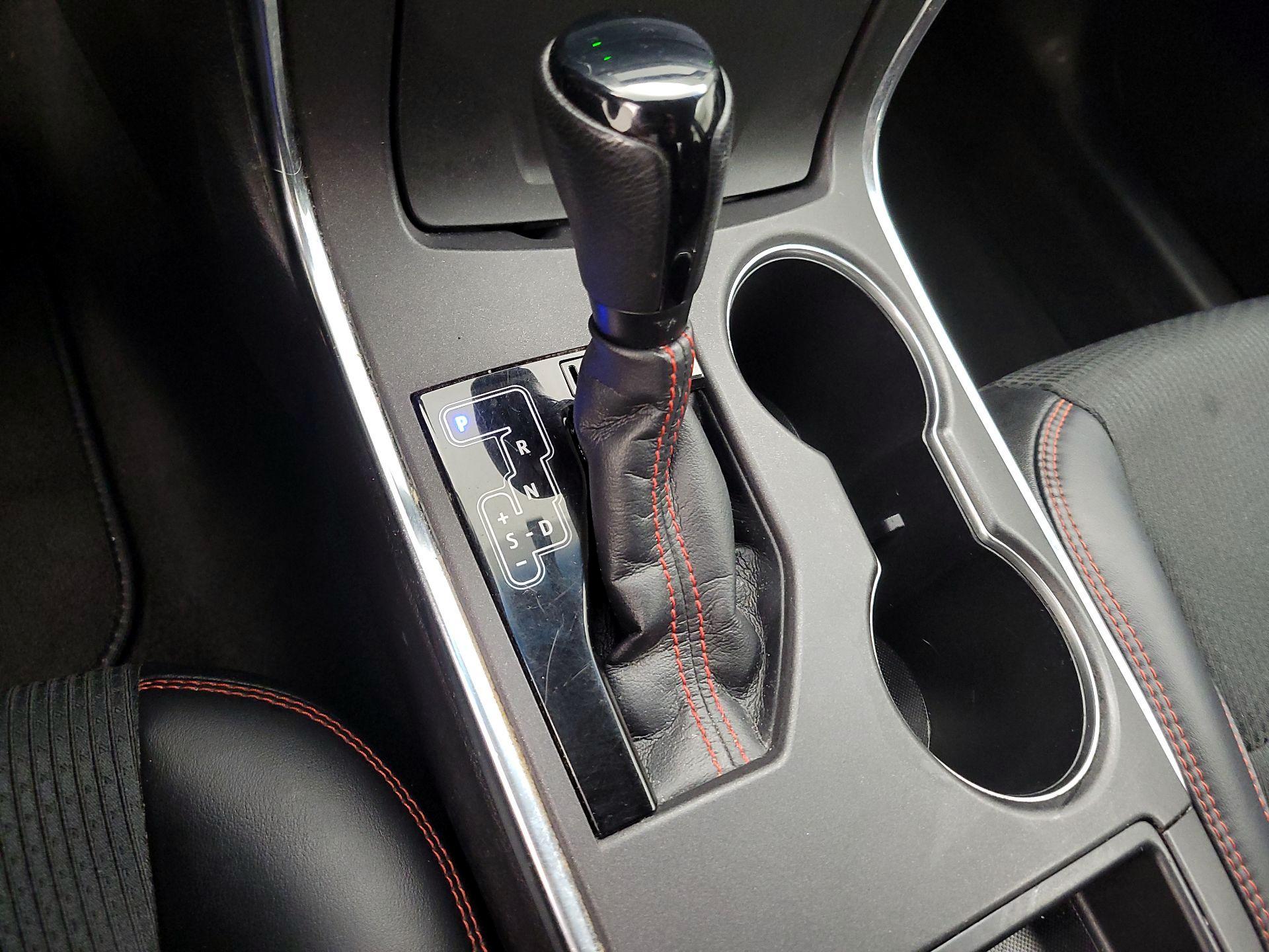Thumbnail: 2016 Toyota Camry - 15