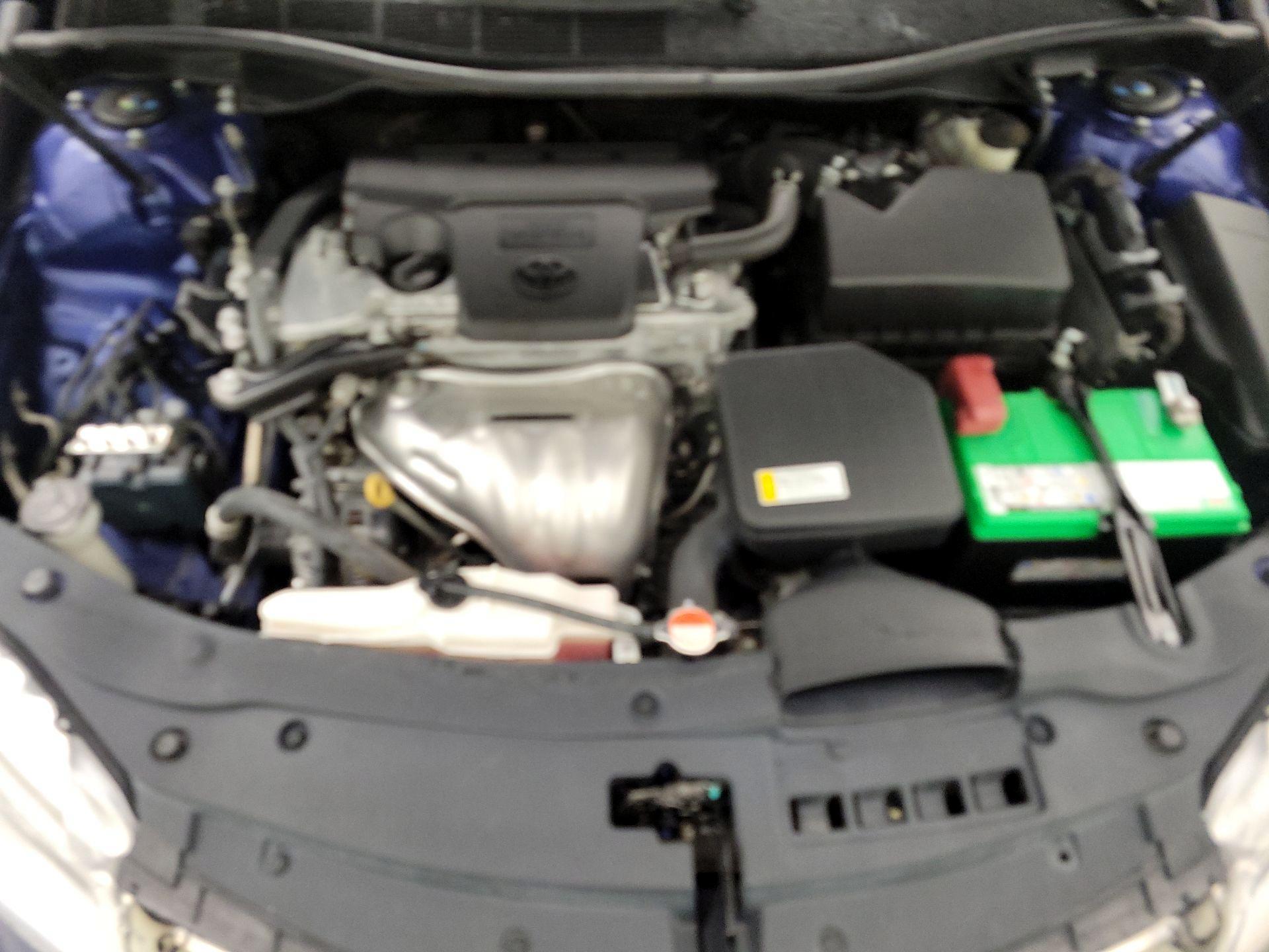Thumbnail: 2016 Toyota Camry - 17