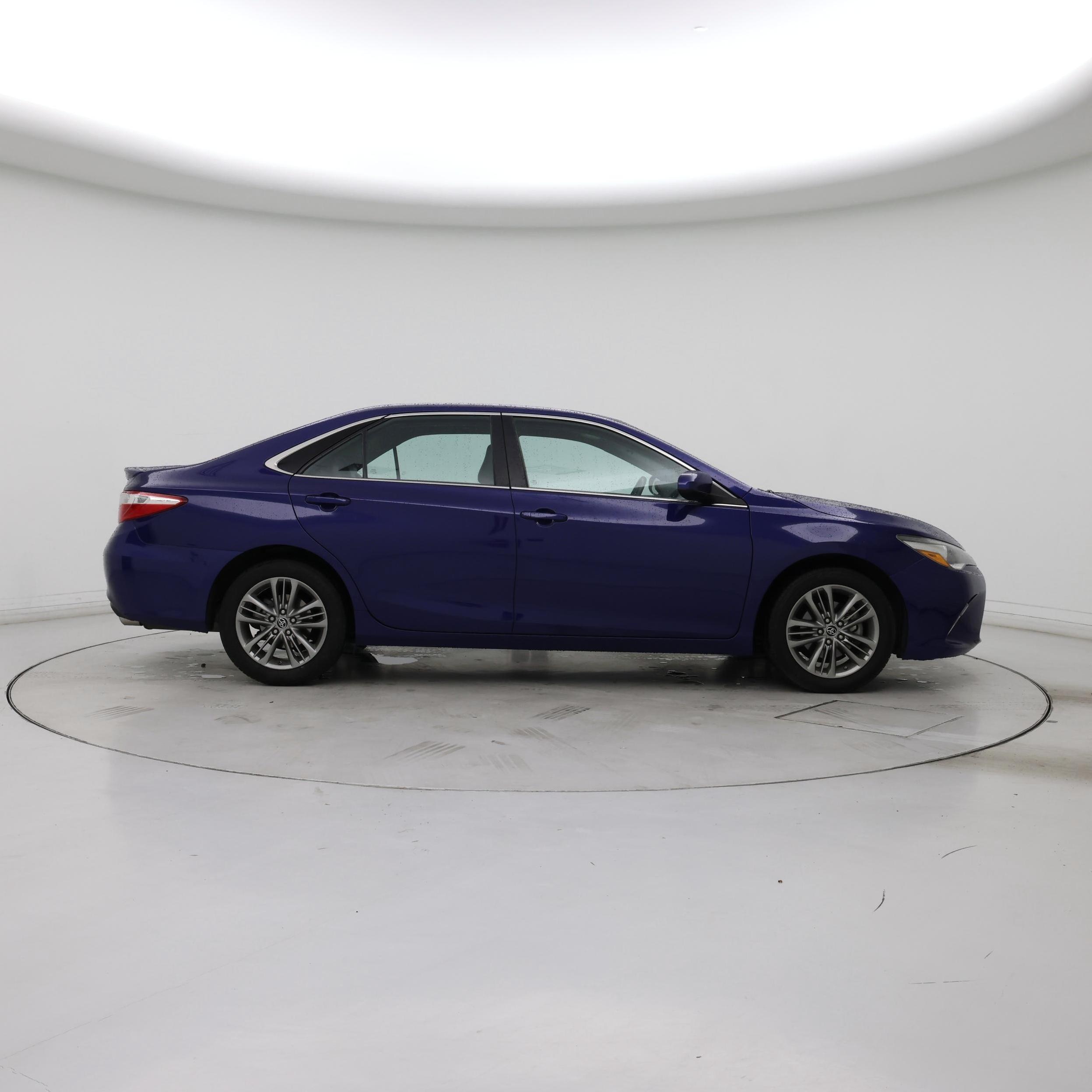 Thumbnail: 2016 Toyota Camry - 7