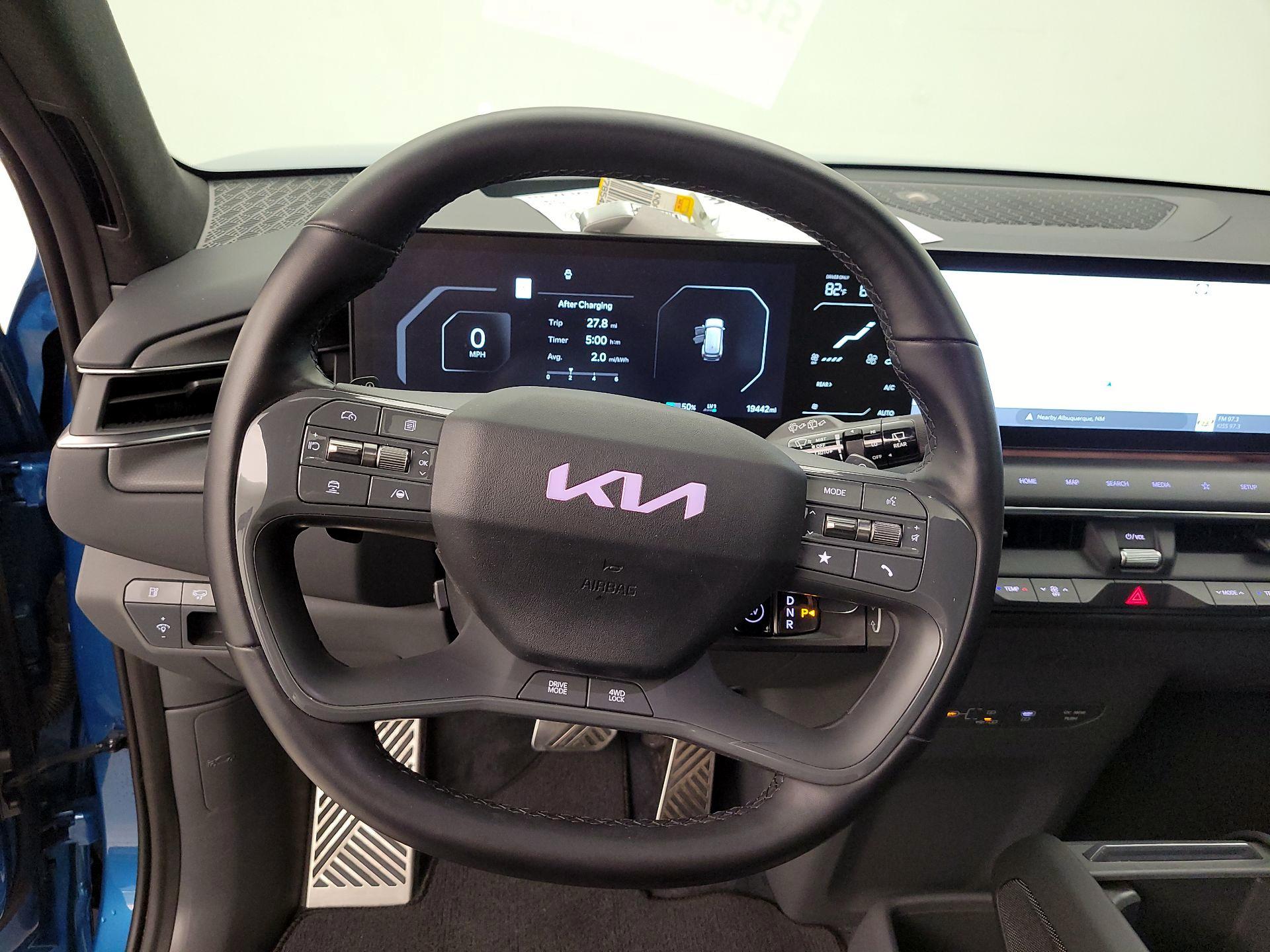 Thumbnail: 2024 Kia EV9 - 10