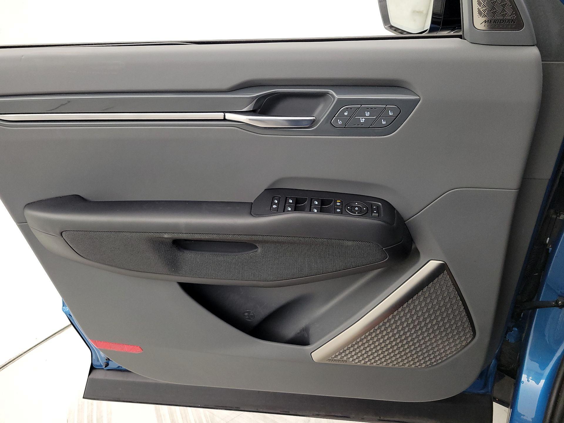 Thumbnail: 2024 Kia EV9 - 12