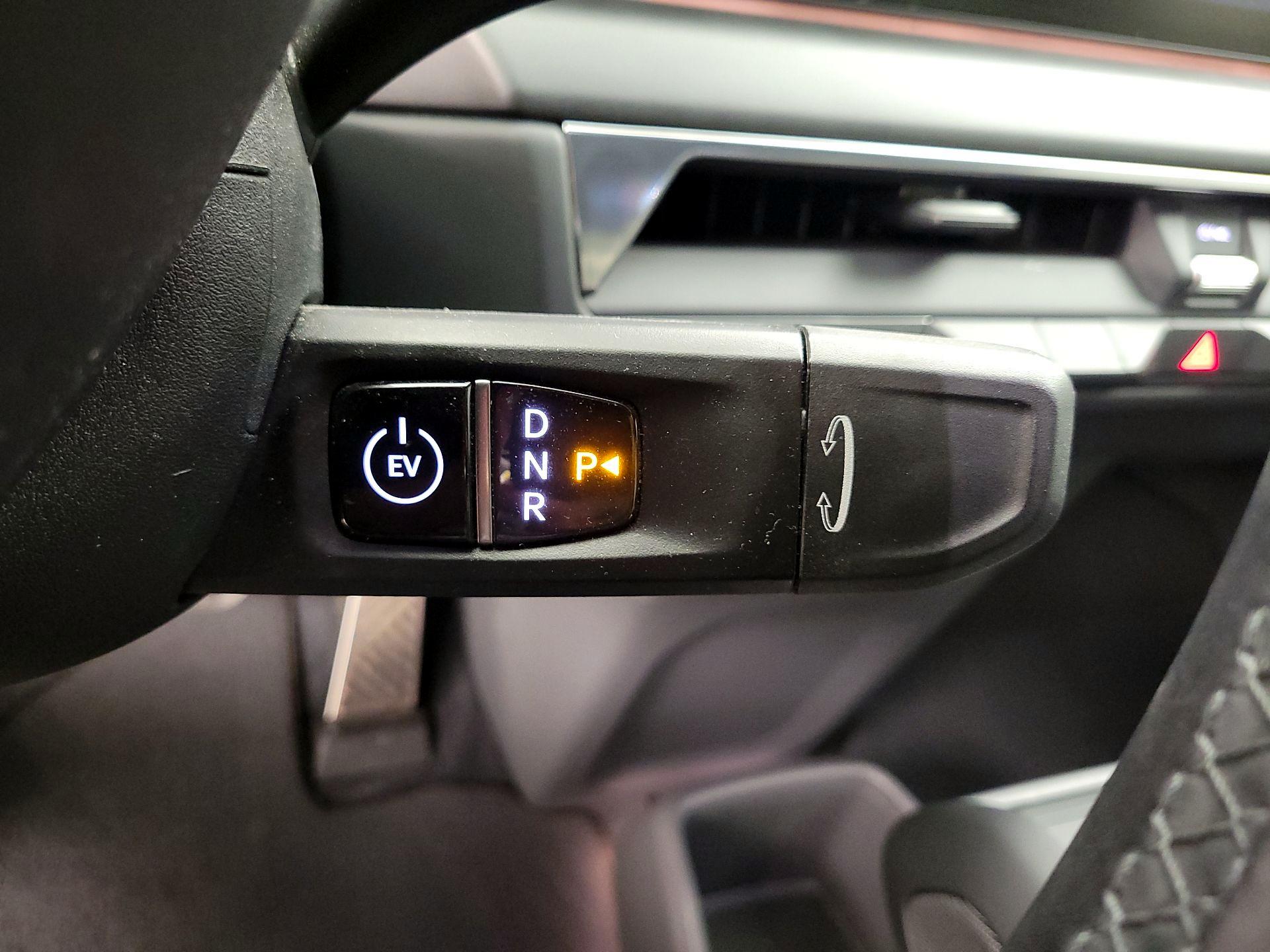 Thumbnail: 2024 Kia EV9 - 18