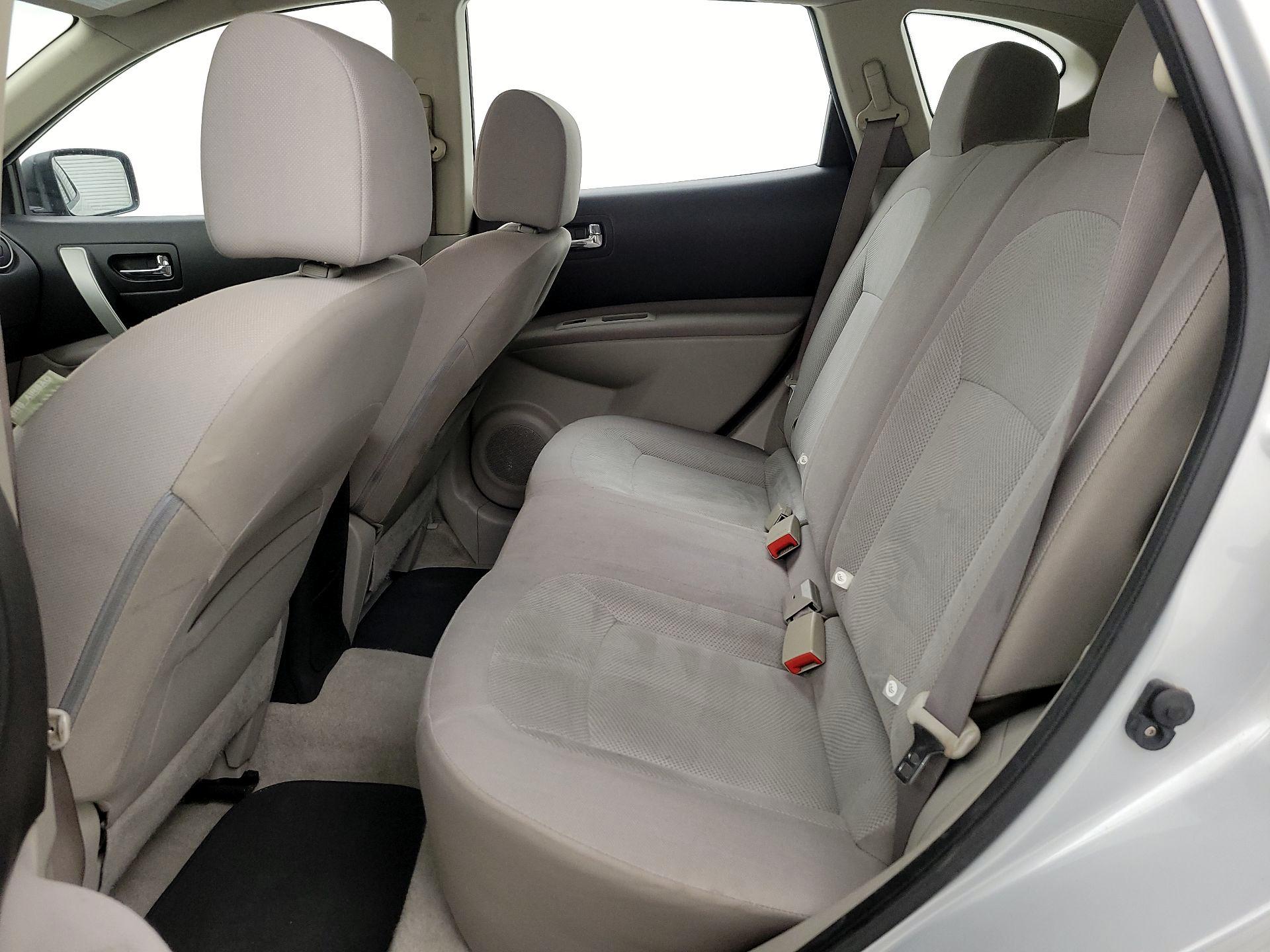 Thumbnail: 2014 Nissan Rogue - 17