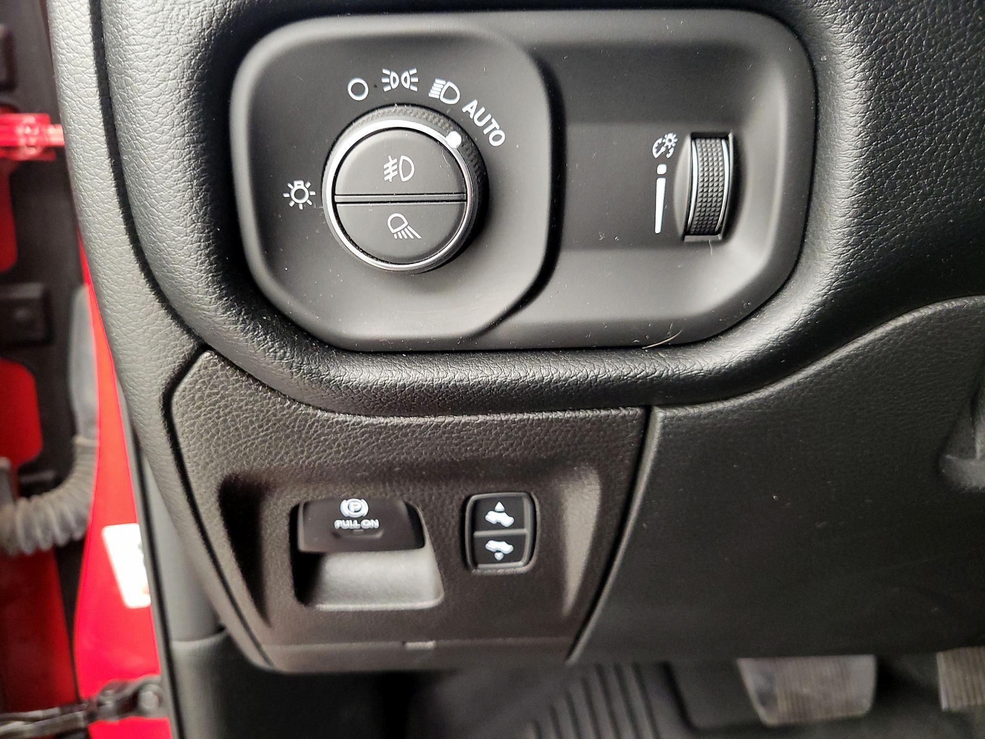 Thumbnail: 2021 RAM 1500 - 13