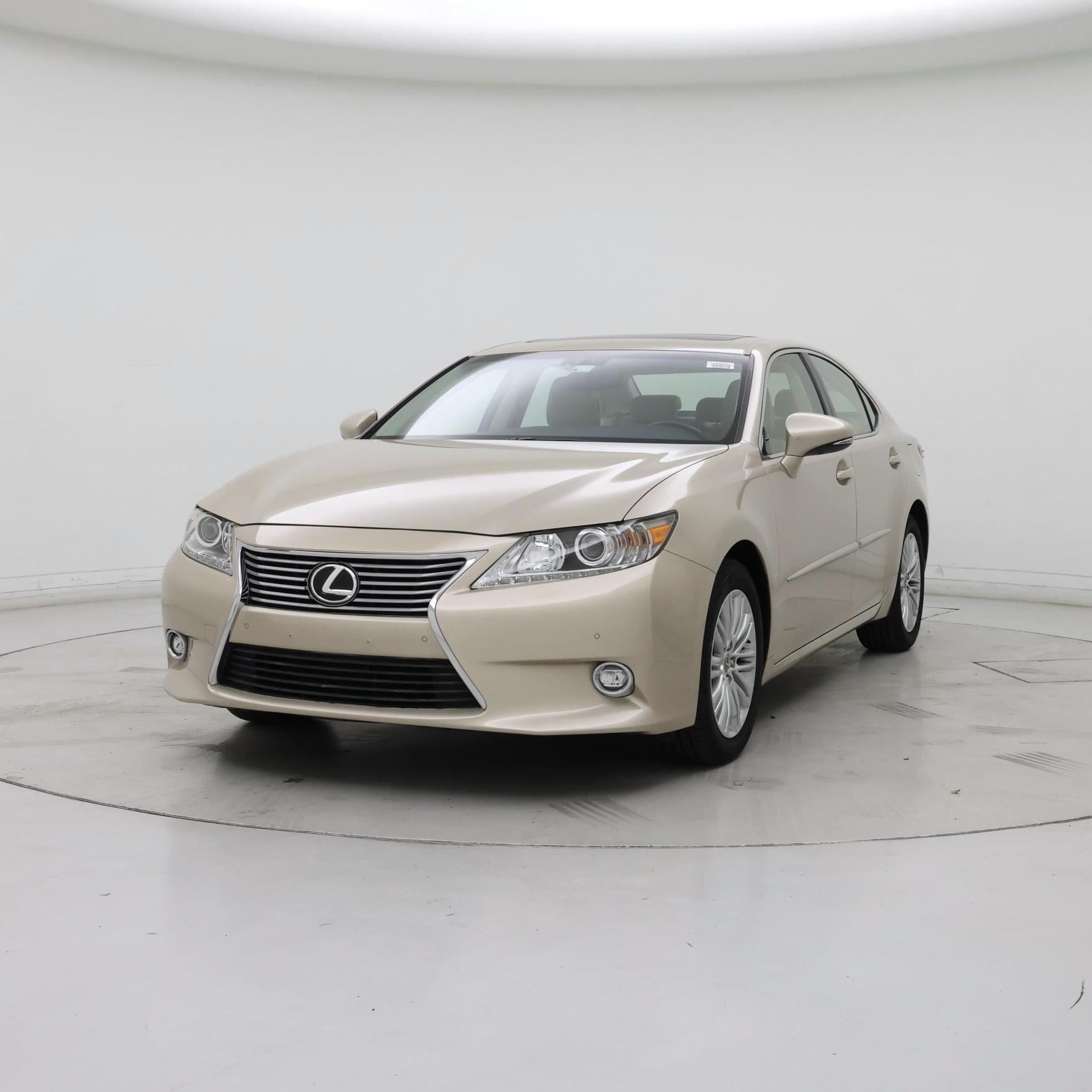 Thumbnail: 2014 Lexus ES - 4