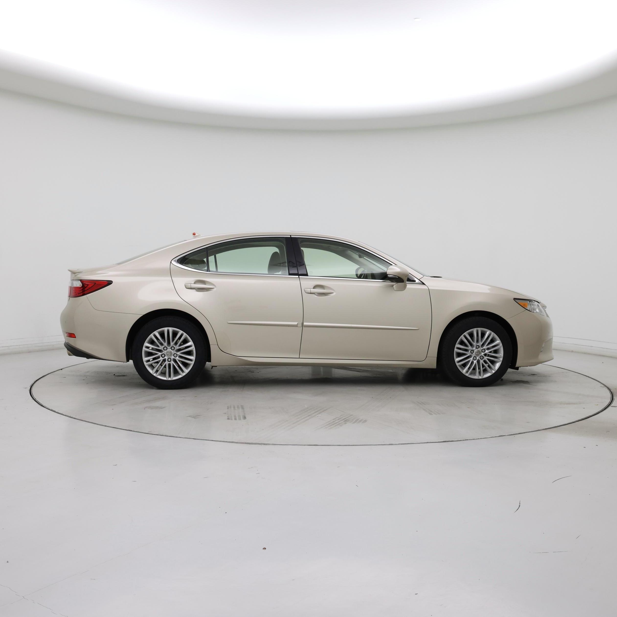Thumbnail: 2014 Lexus ES - 7