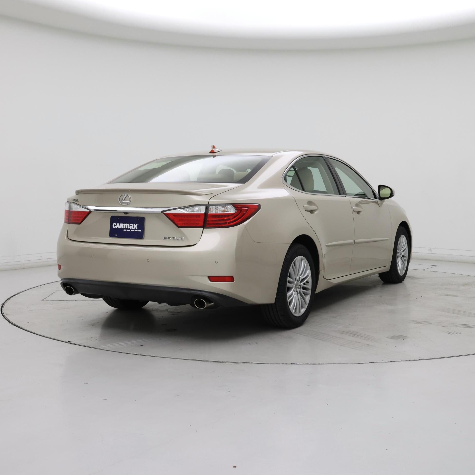 Thumbnail: 2014 Lexus ES - 8