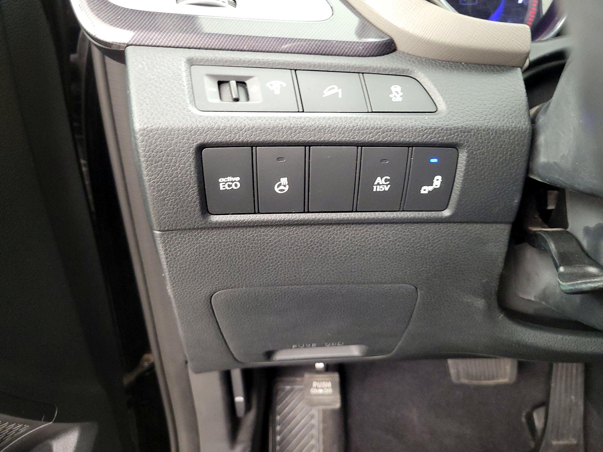 Thumbnail: 2015 Hyundai Santa Fe - 13