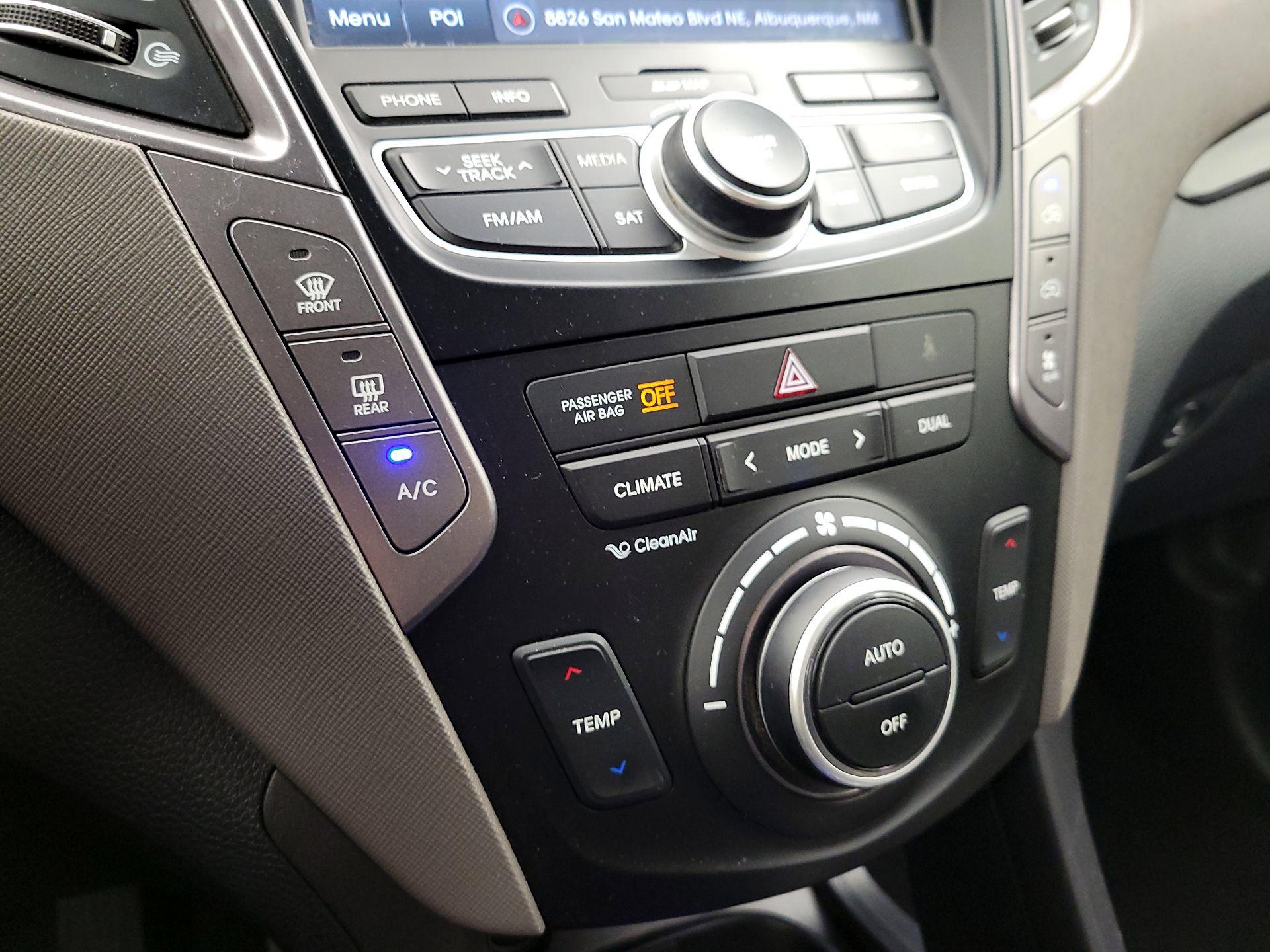 Thumbnail: 2015 Hyundai Santa Fe - 16