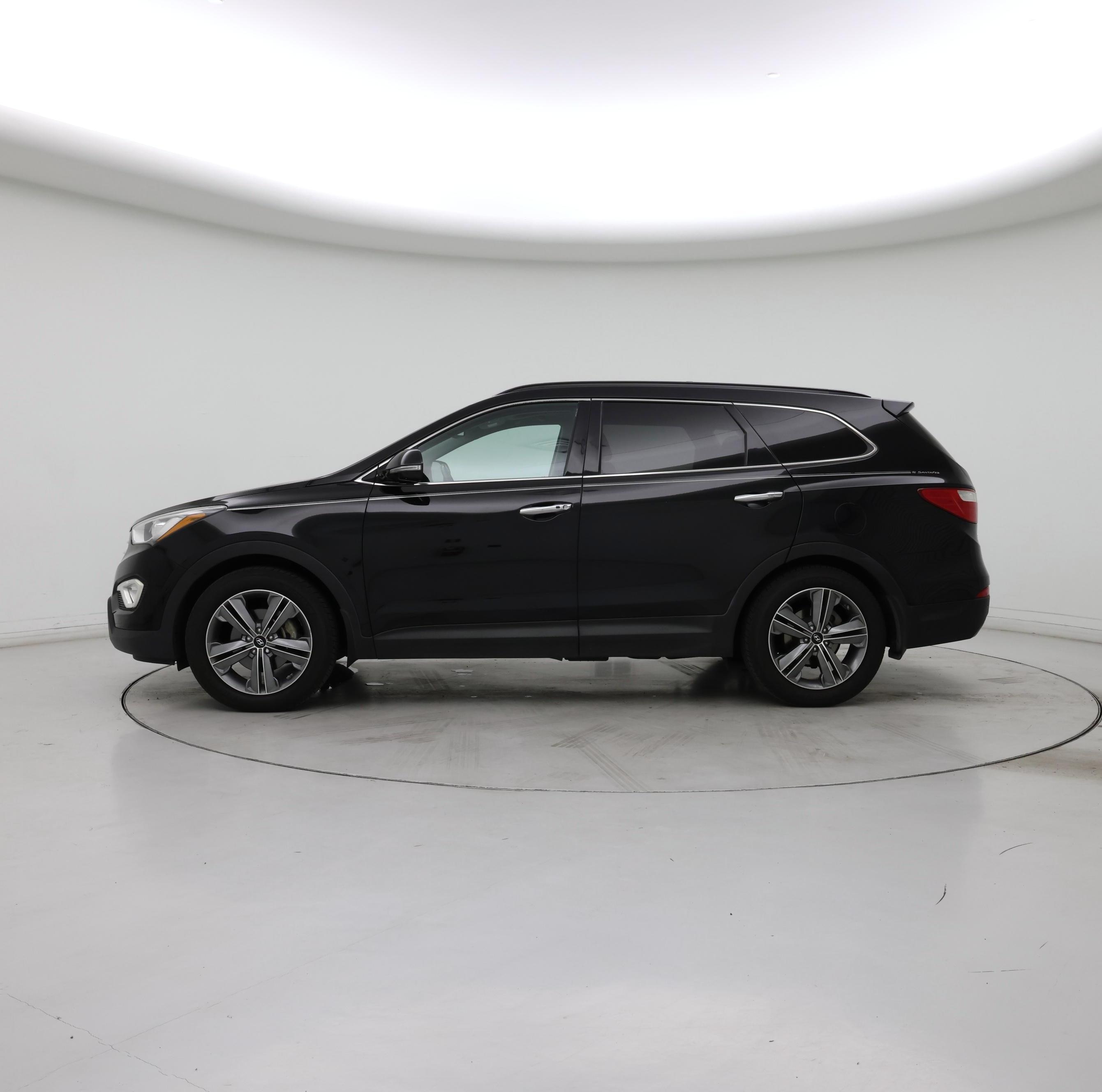 Thumbnail: 2015 Hyundai Santa Fe - 3