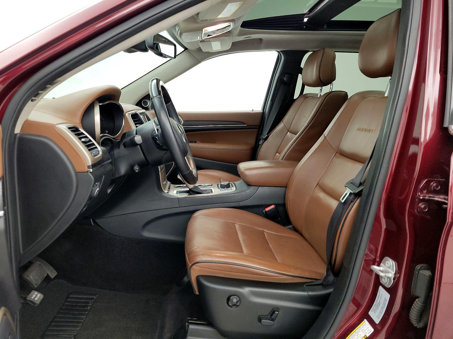 Thumbnail: 2016 Jeep Grand Cherokee - 11