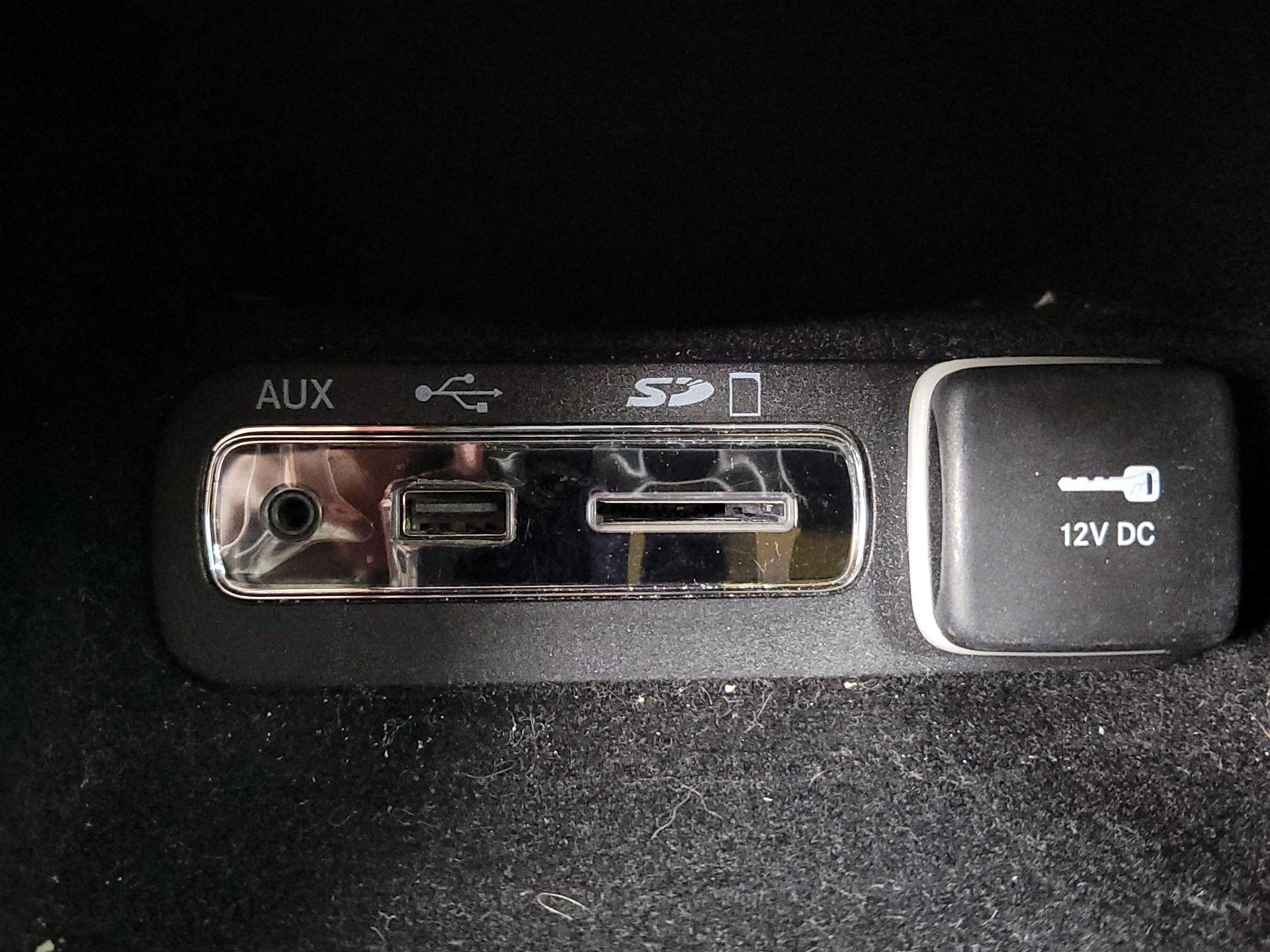 Thumbnail: 2016 Jeep Grand Cherokee - 19