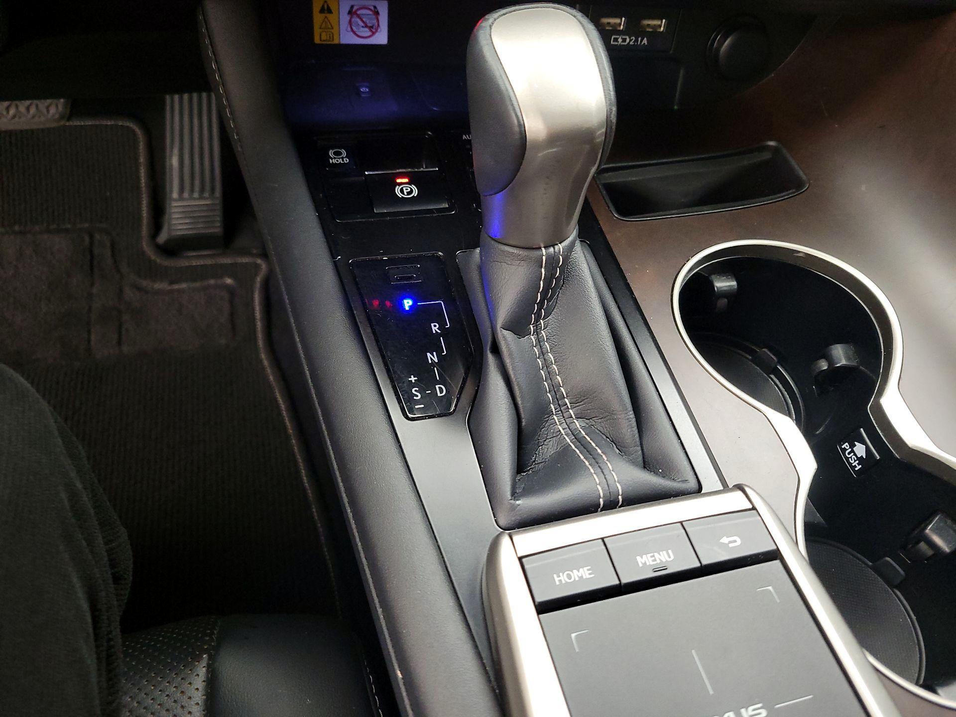 Thumbnail: 2022 Lexus RX - 15