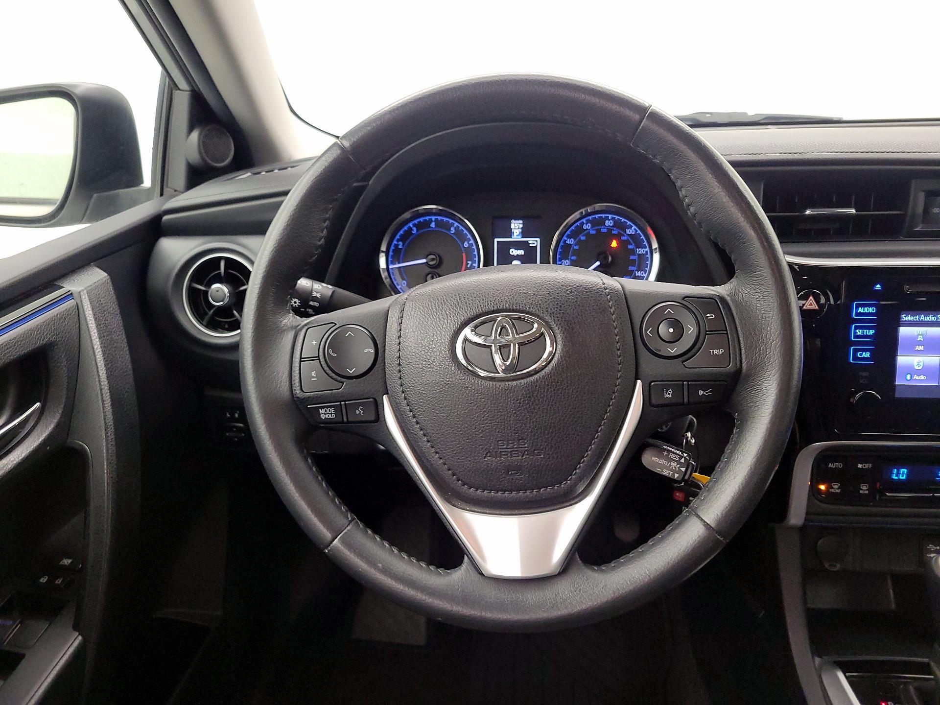 Thumbnail: 2017 Toyota Corolla - 10