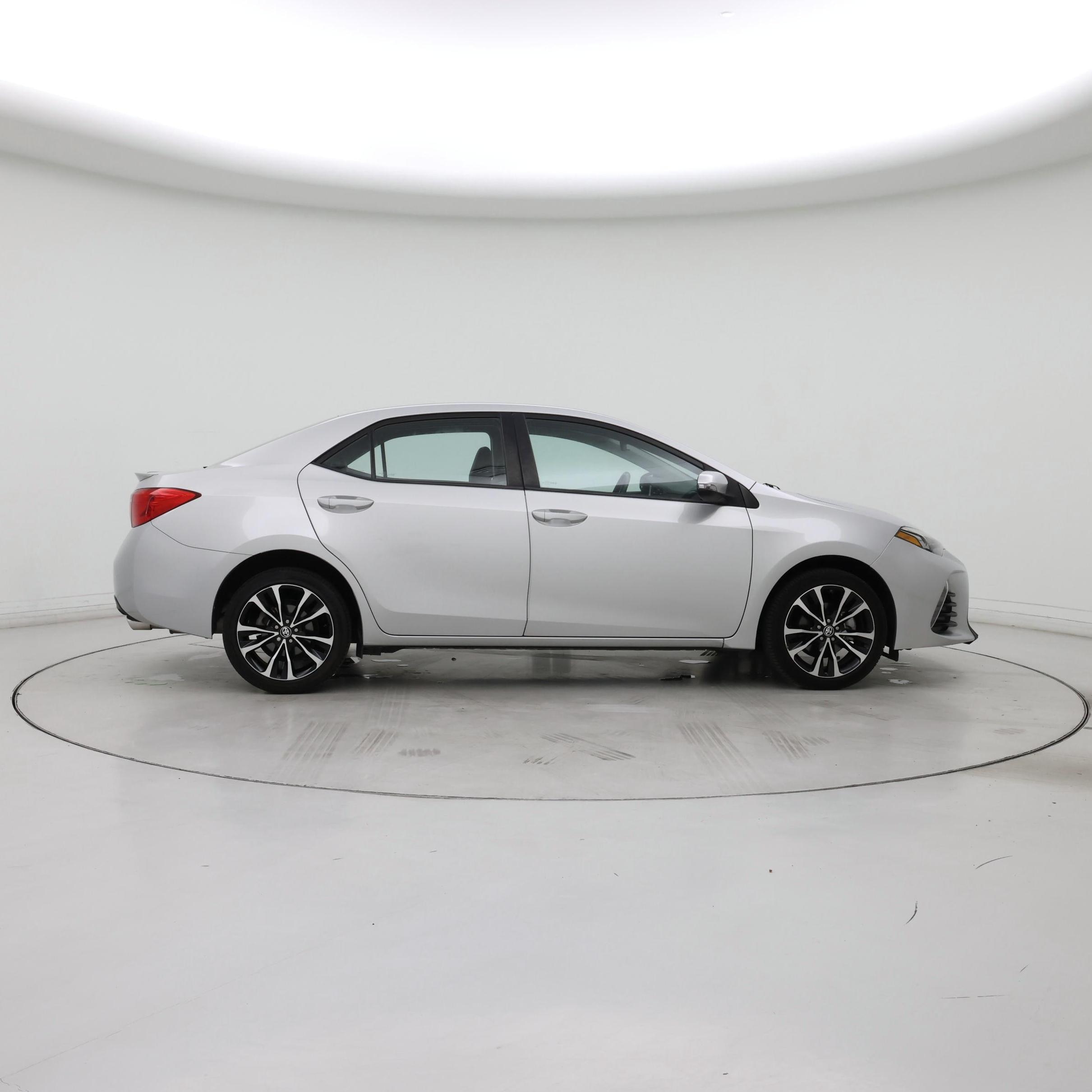 Thumbnail: 2017 Toyota Corolla - 7