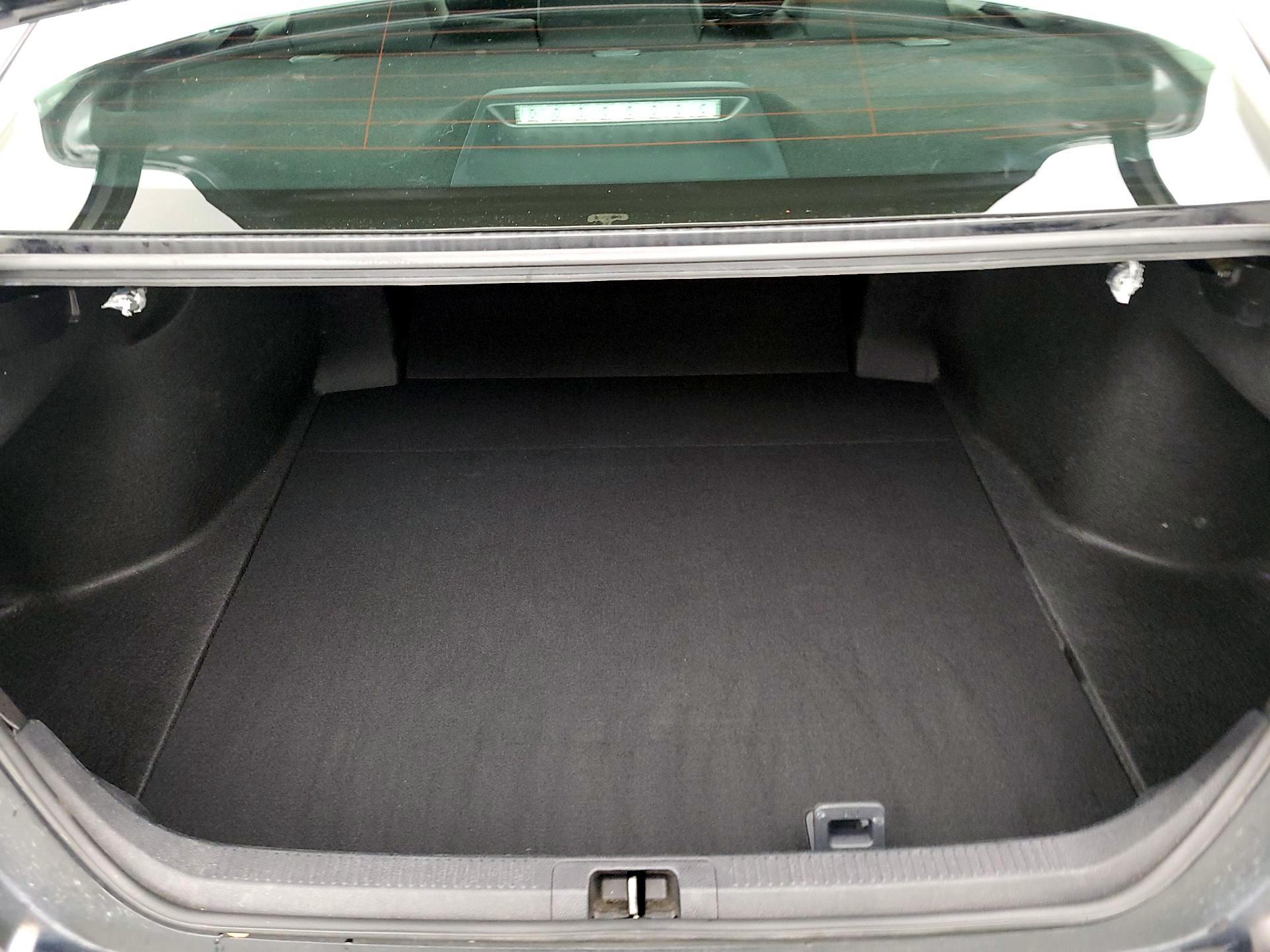 Thumbnail: 2020 Toyota Camry - 16