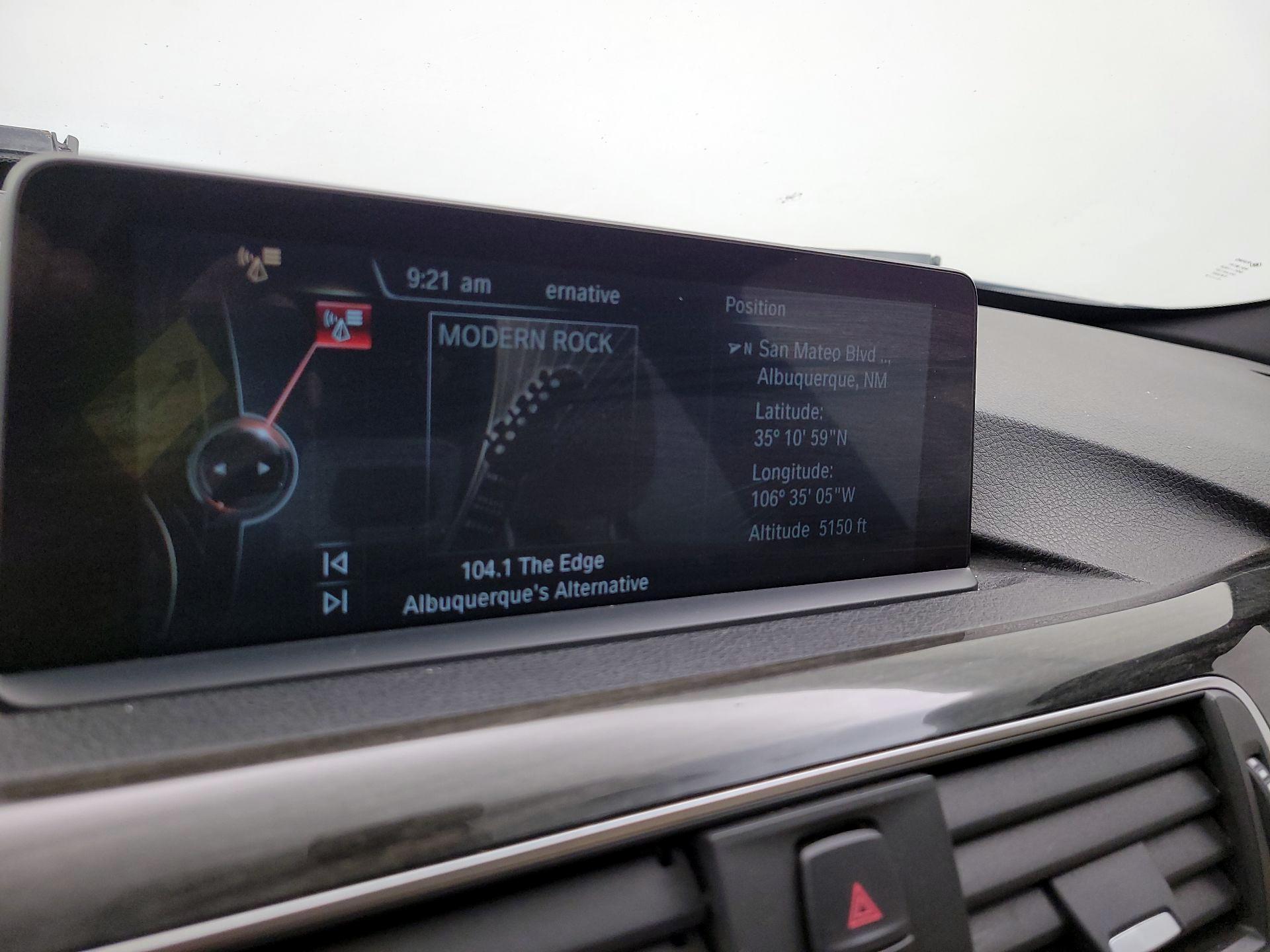 Thumbnail: 2016 BMW 3 Series - 15