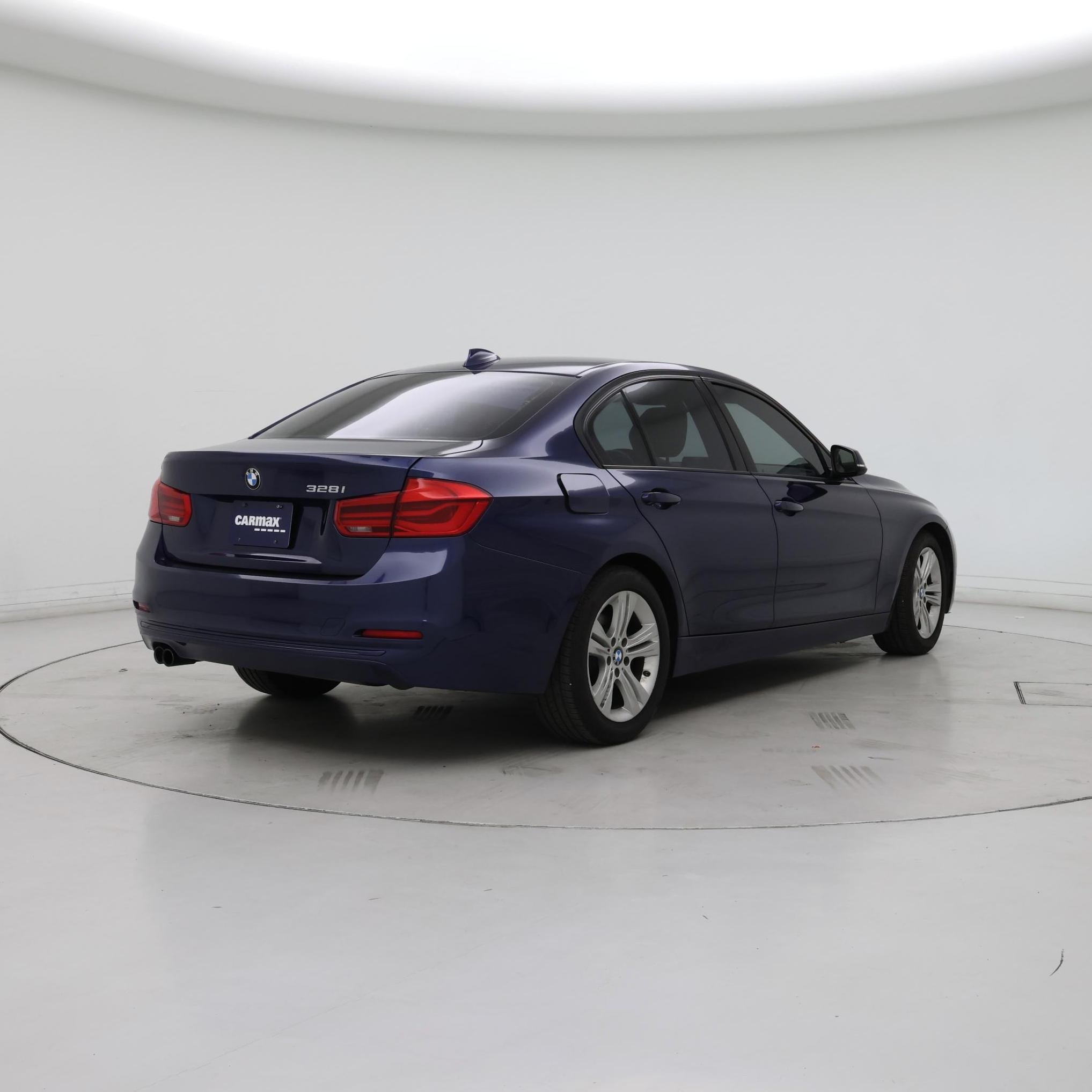 Thumbnail: 2016 BMW 3 Series - 8