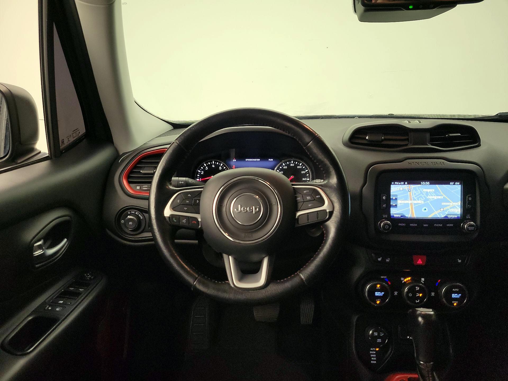 Thumbnail: 2016 Jeep Renegade - 10