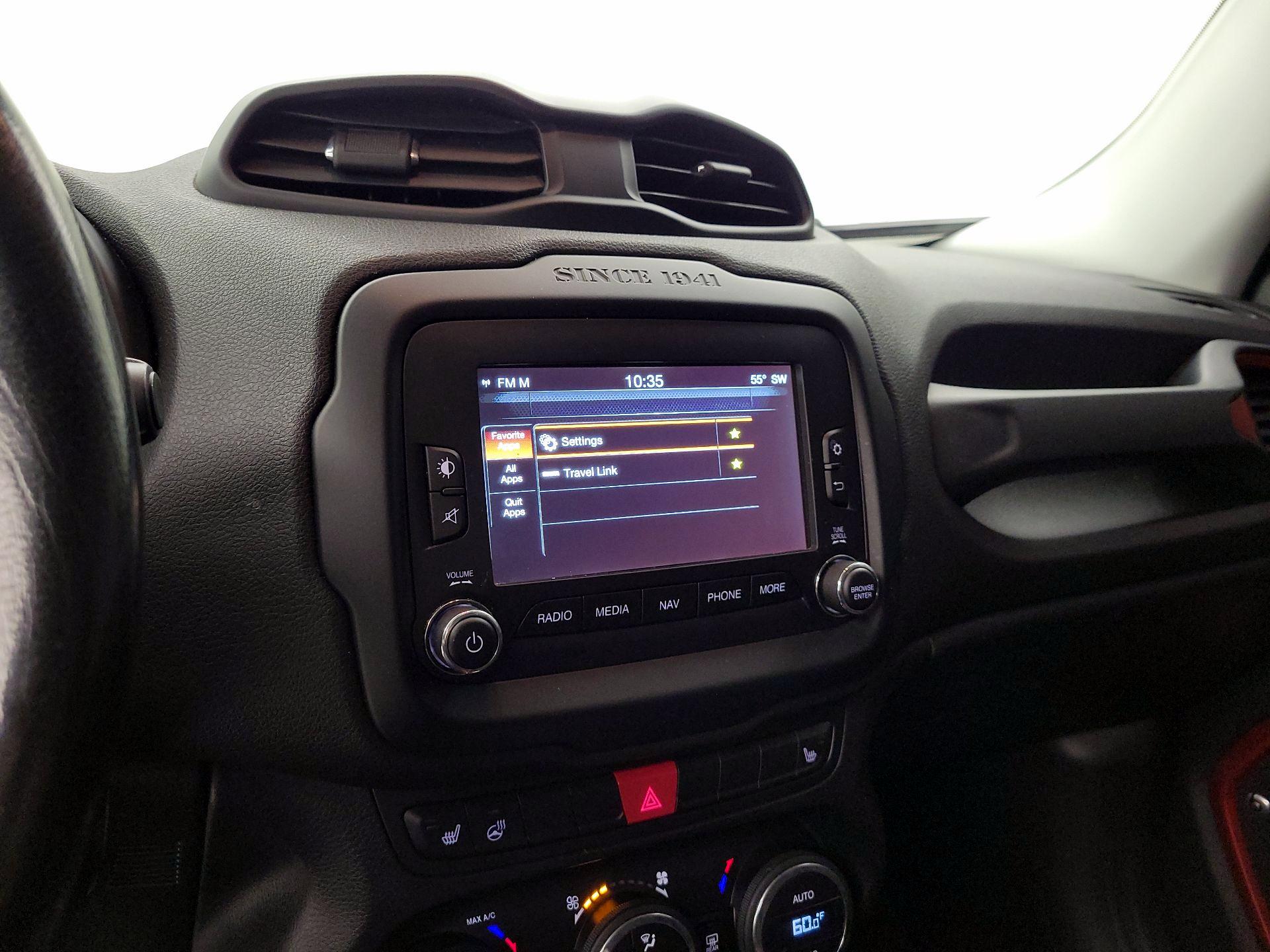 Thumbnail: 2016 Jeep Renegade - 15