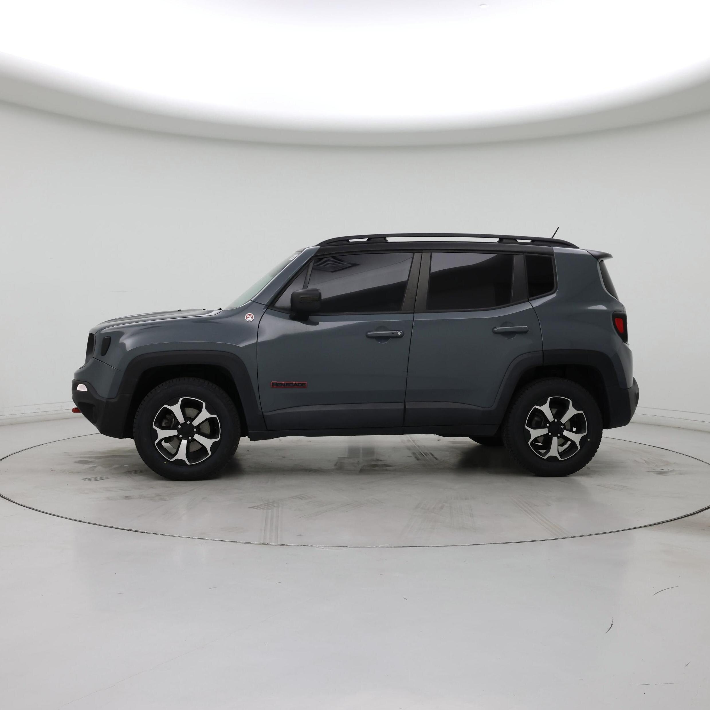Thumbnail: 2016 Jeep Renegade - 3