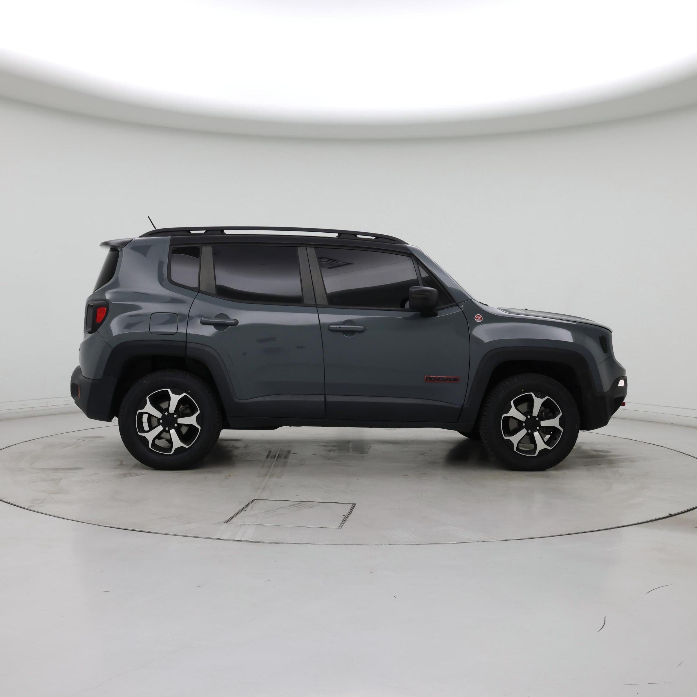 Thumbnail: 2016 Jeep Renegade - 7