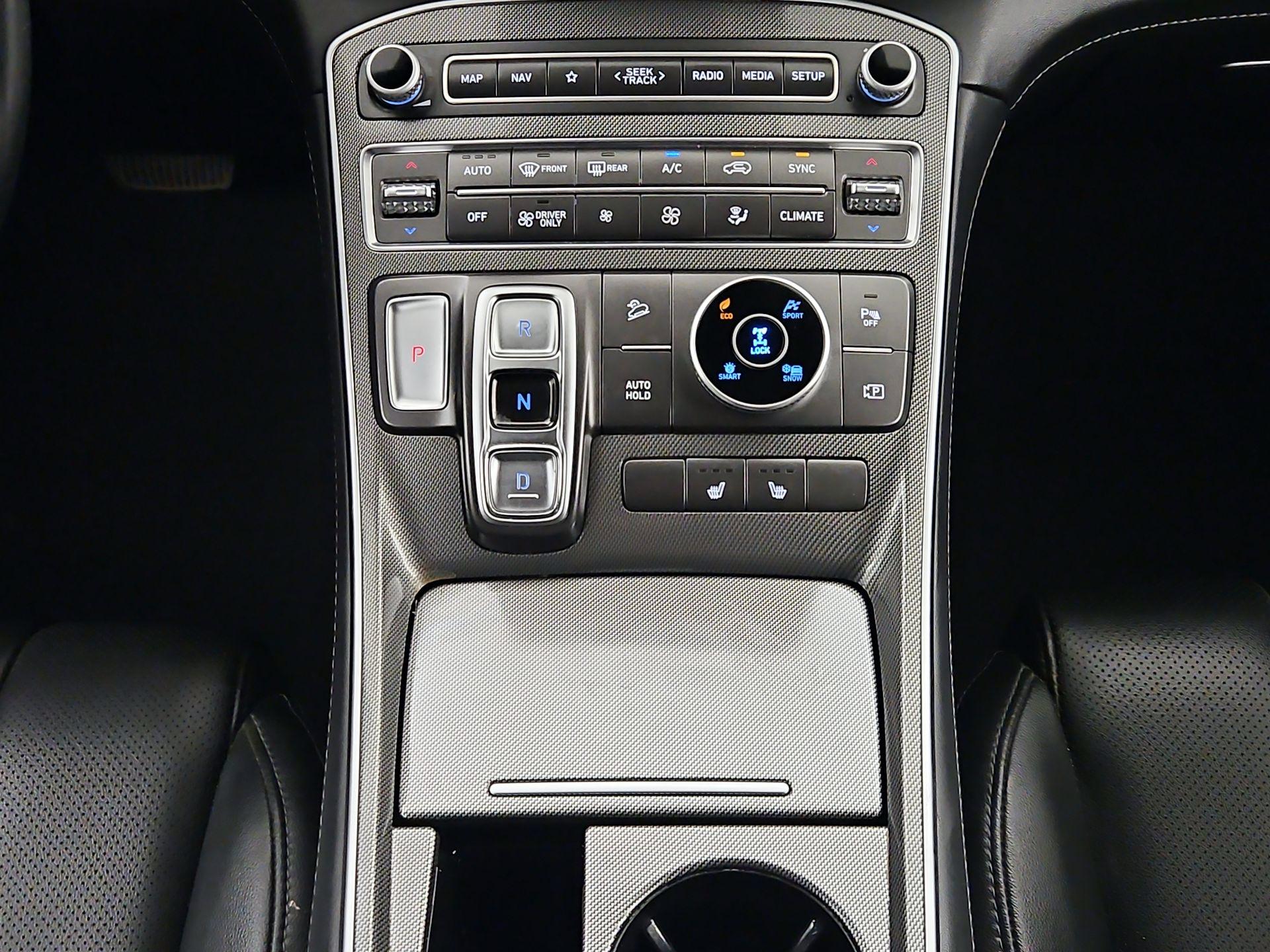 Thumbnail: 2023 Hyundai Santa Fe - 18