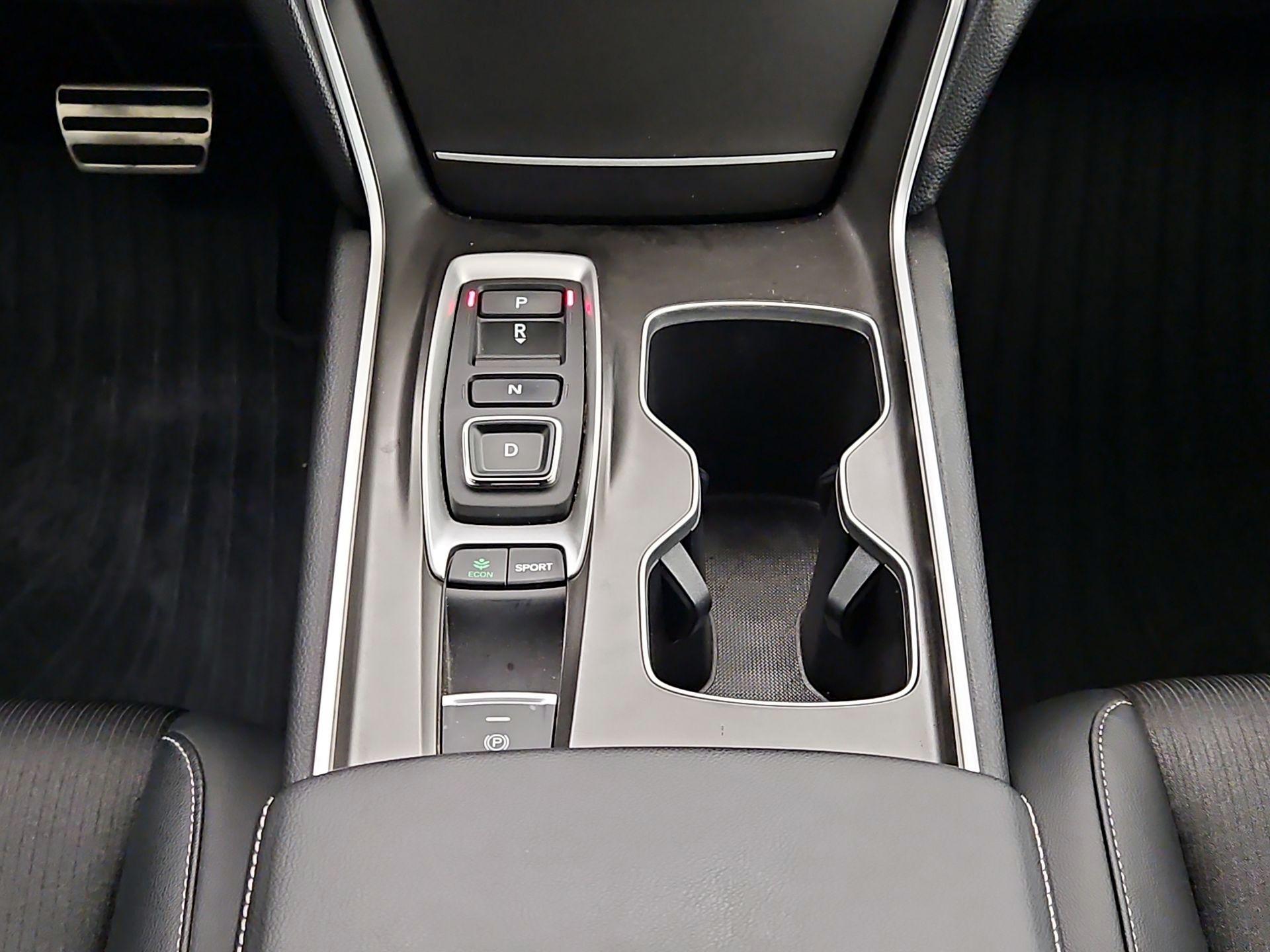 Thumbnail: 2022 Honda Accord - 17