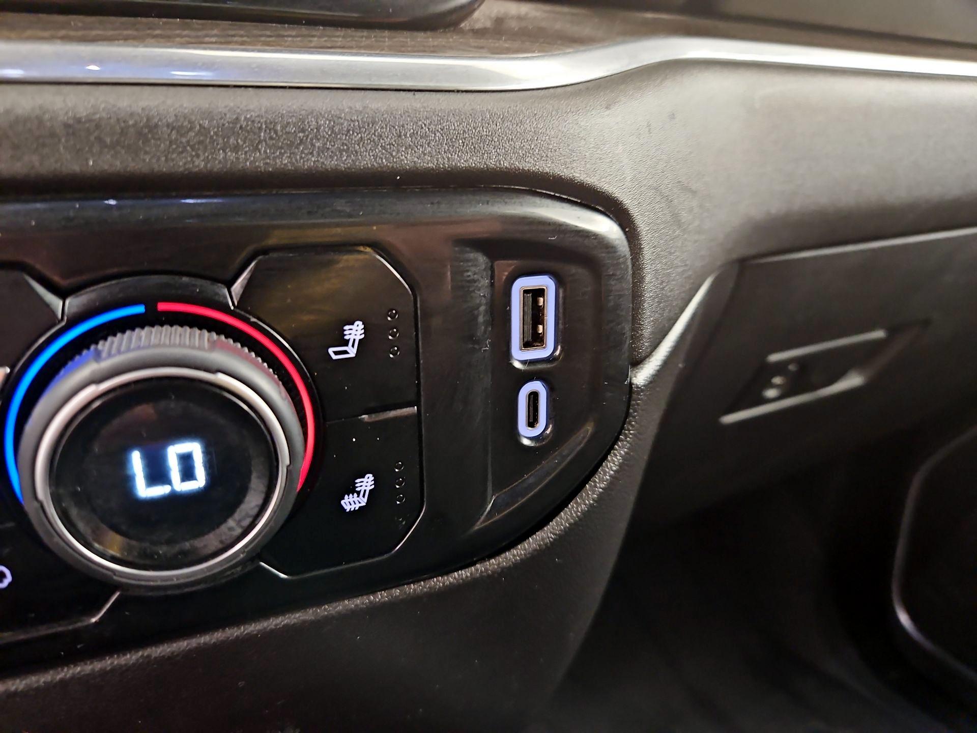 Thumbnail: 2024 Chevrolet Silverado 1500 - 18