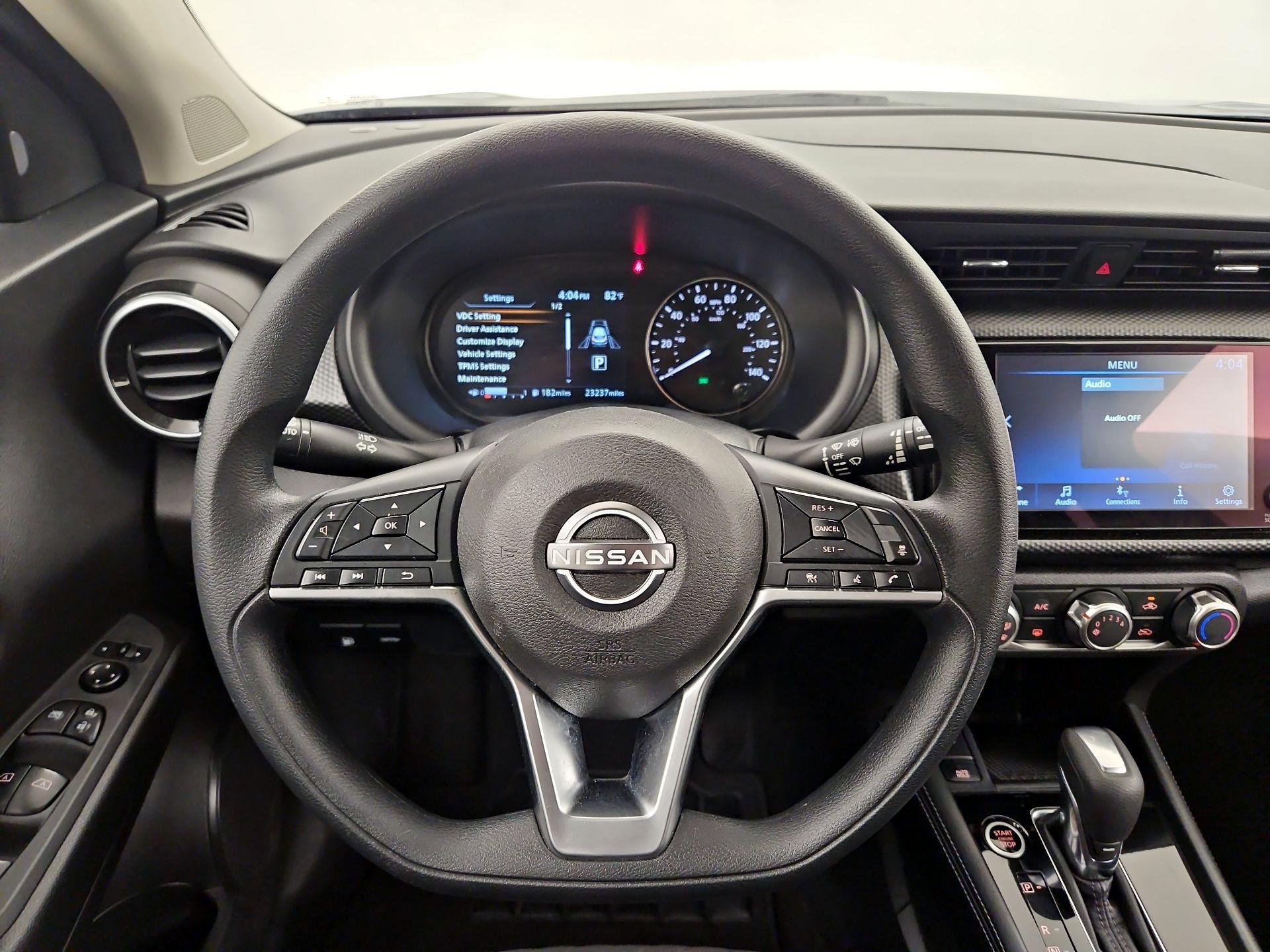 Thumbnail: 2023 Nissan Kicks - 10